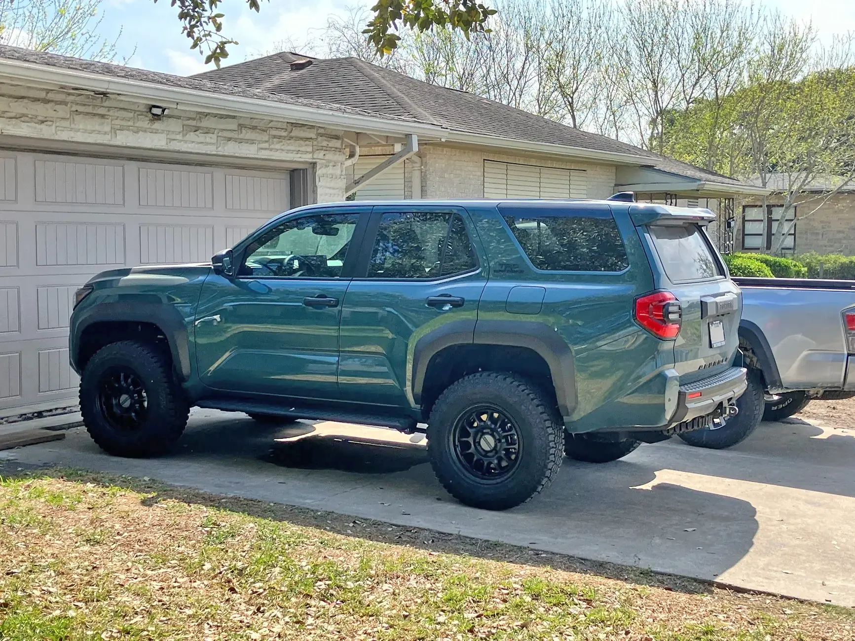 2025 4runner 6th gen OME MT64 lift kit installed (front set at 2.25") + Dobinsons C59-885V rear springs + Raceline Rogue 18X8.5 wheels + Goodyear 275/70/18 Ultra Terrain IMG_3494222