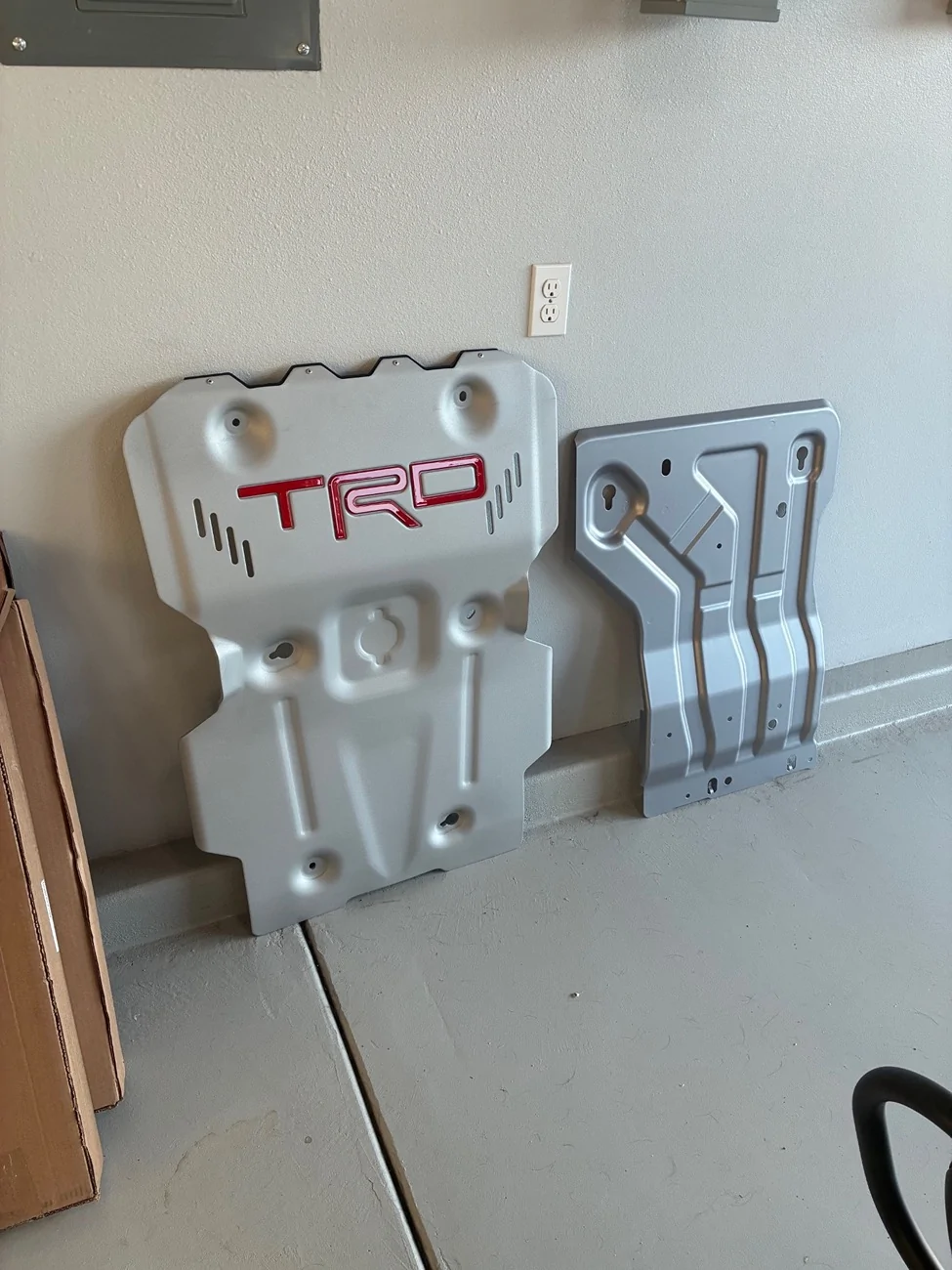 2025 4runner 6th gen TRD Skid Plate & Tranny Plate- NEW trd10