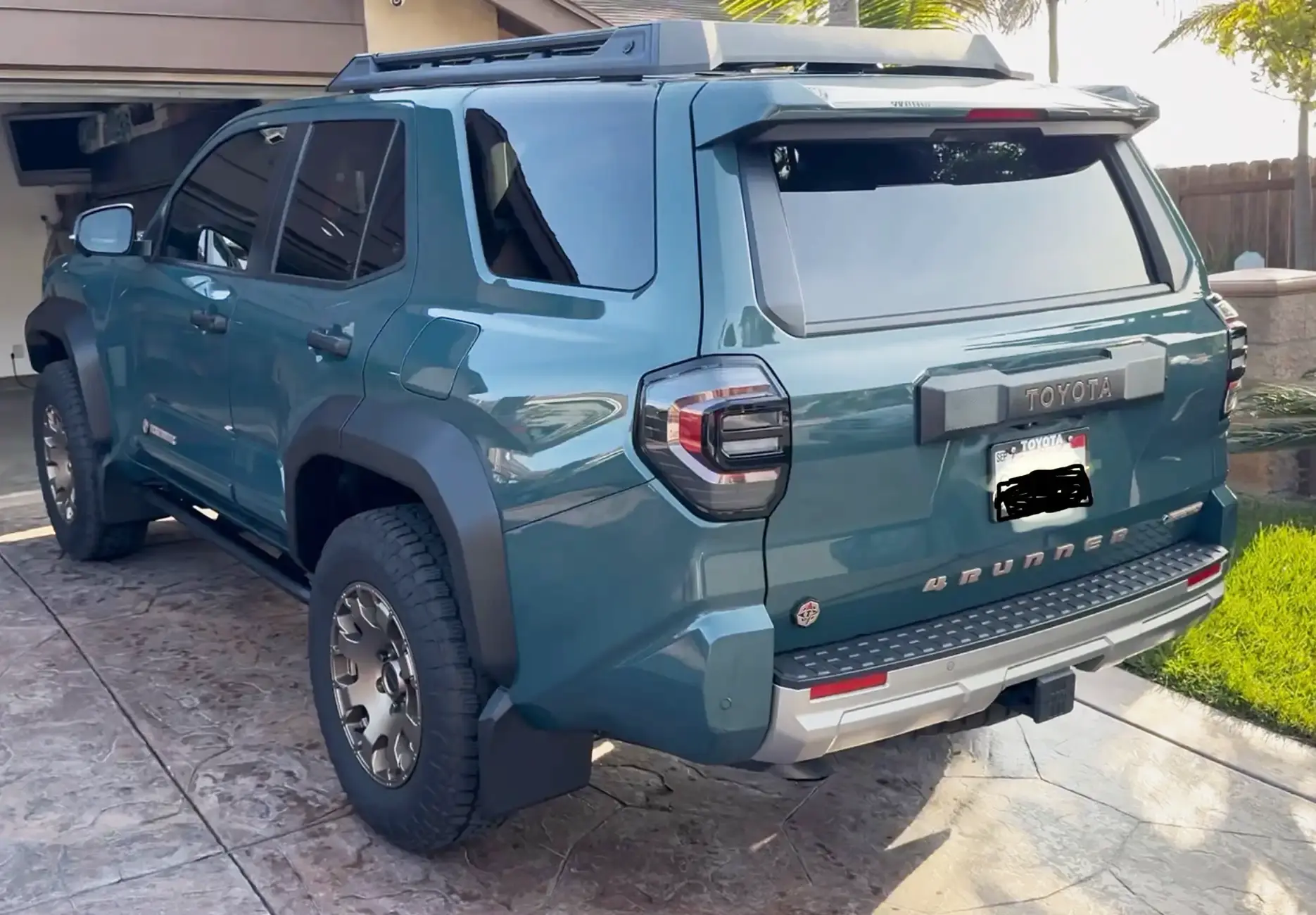 2025 4runner 6th gen Rock Rails Side Steps installed on Trailhunter IMG_0181