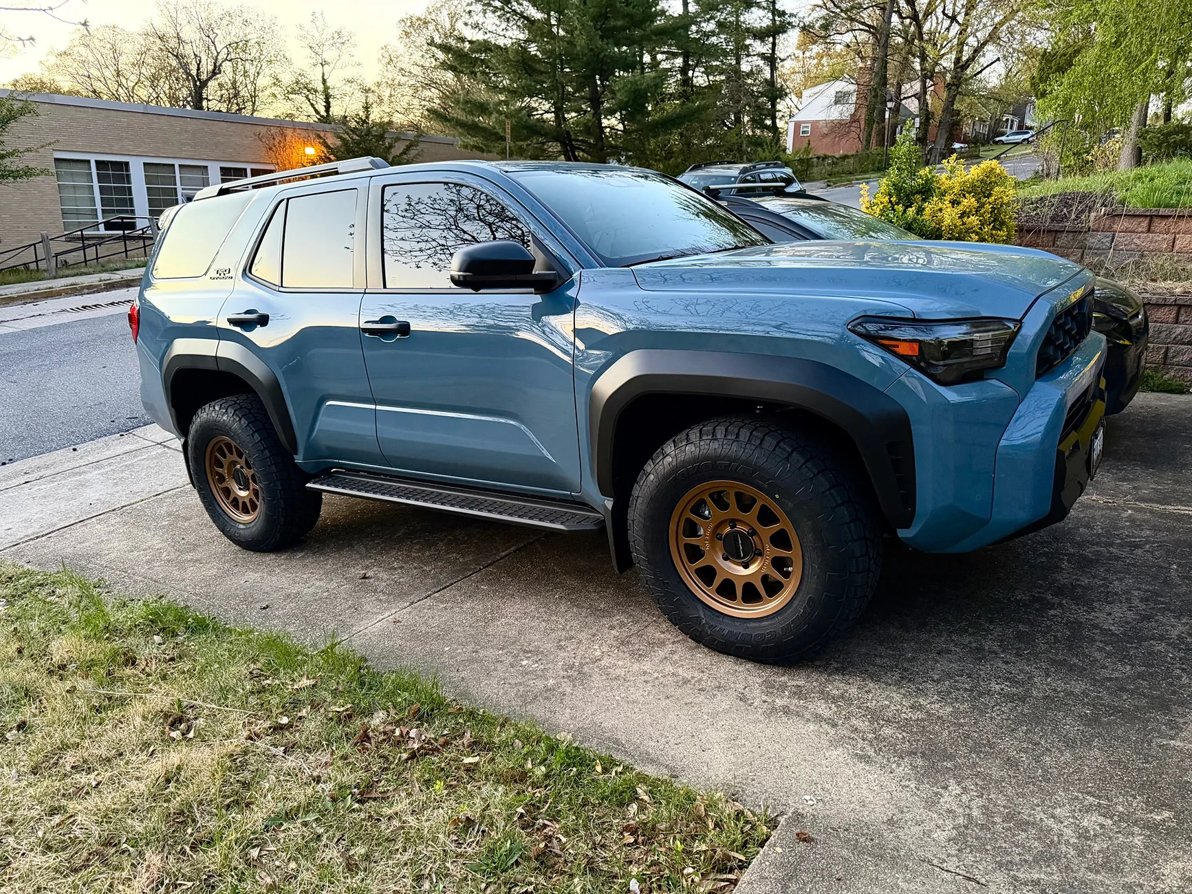 2025 2026 4runner 6th gen HERITAGE BLUE Photos 4Runner 6th Gen (2025+) IMG_4975