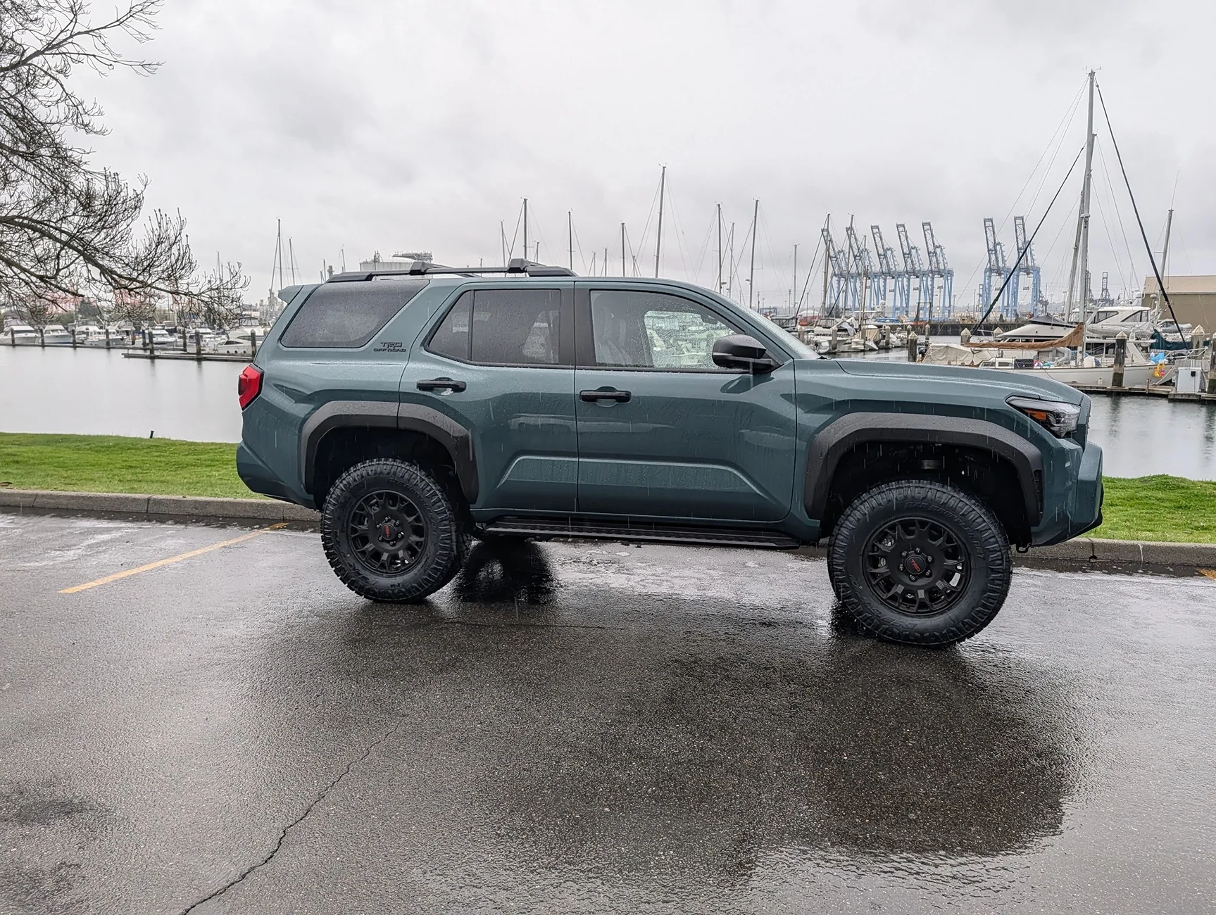 2025 2026 4runner 6th gen Help! 285/70/r18 (TRD upgraded flat black wheels +45mm offset) PXL_20260411_142406129.MP