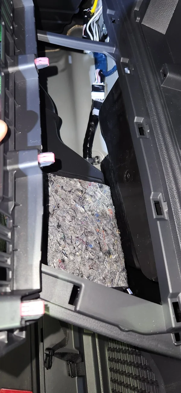 2025 2026 4runner 6th gen Cargo area storage baskets removal. 20260414_195452