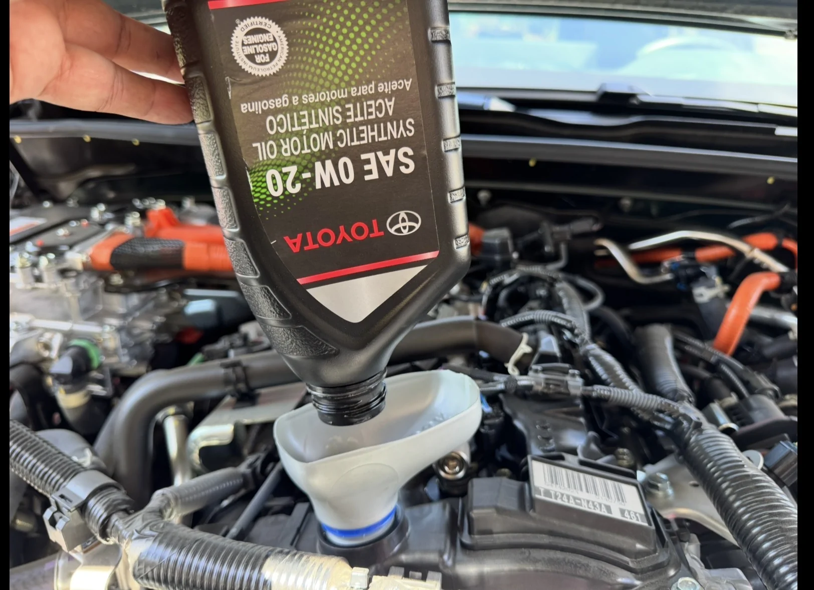 2025 2026 4runner 6th gen Best way to get oil into the engine IMG_2327