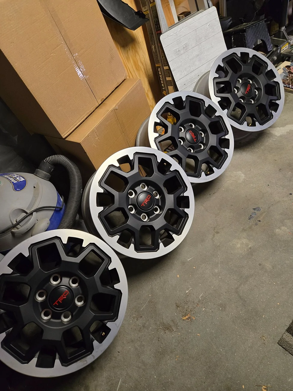 2025 2026 4runner 6th gen Selling a set of (4) factory ORP wheels. $375 20260210_120227