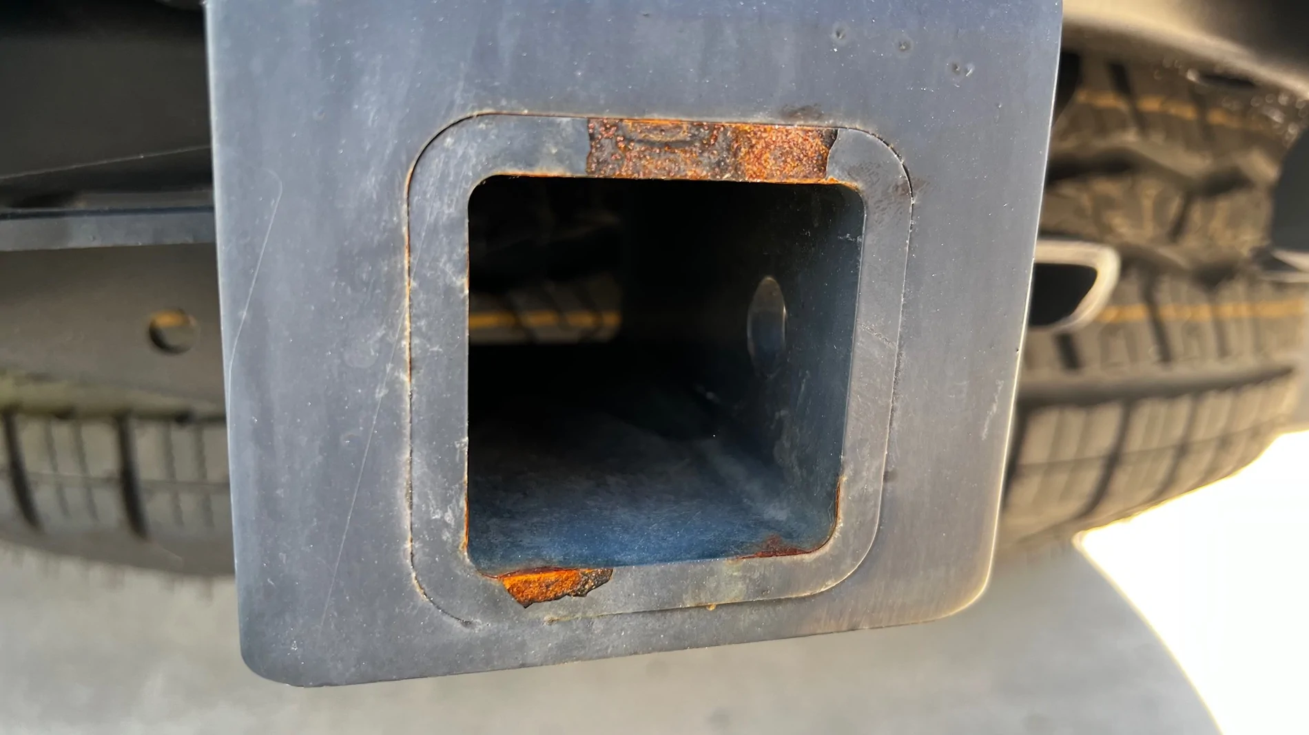 2025 2026 4runner 6th gen Flaking paint on the hitch IMG_3806