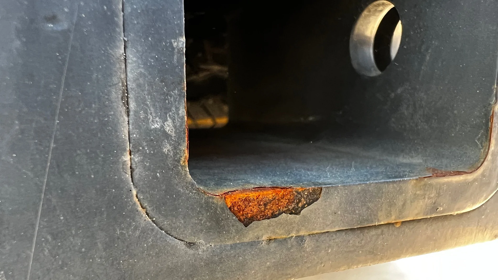 2025 2026 4runner 6th gen Flaking paint on the hitch IMG_3808