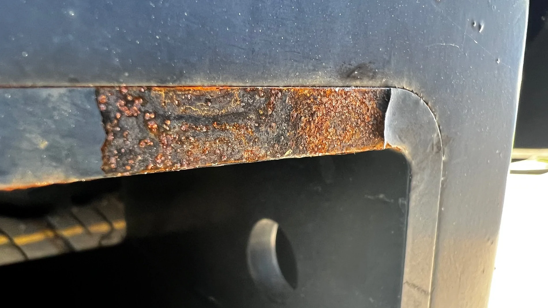 2025 2026 4runner 6th gen Flaking paint on the hitch IMG_3807