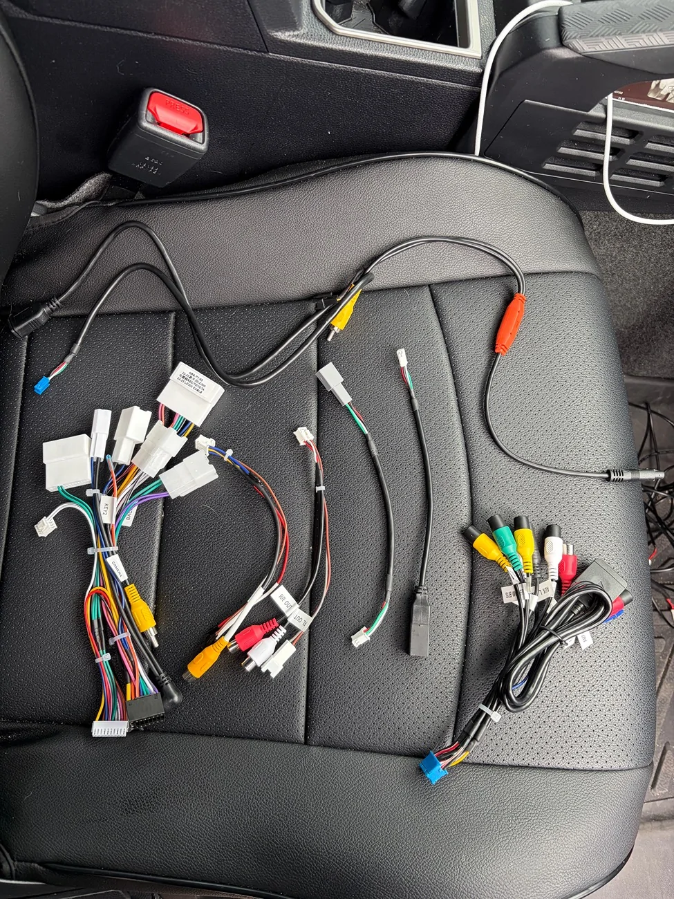 2025 2026 4runner 6th gen Factory 7 inch Screen Upgrade - Cartrimhome C12 14 inch IMG_5198