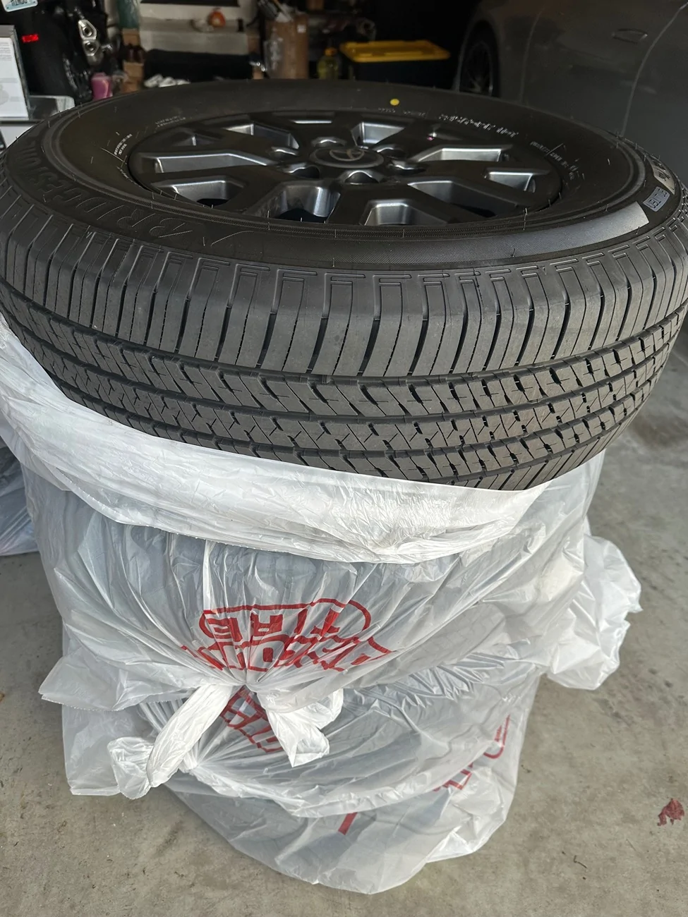 2025 2026 4runner 6th gen WTS 2026 SR5 Wheels / Tires set $425 IMG_4656