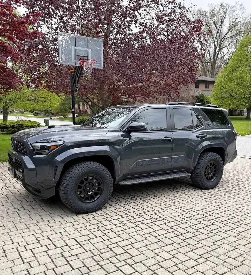 2025 2026 4runner 6th gen 285/70/17 Wildpeak AT4W, +35 offset Method 703, no lift, no rub (photos) 285:70:17 Wildpeak AT4W, +35 offset, no lift, no rub (photos)