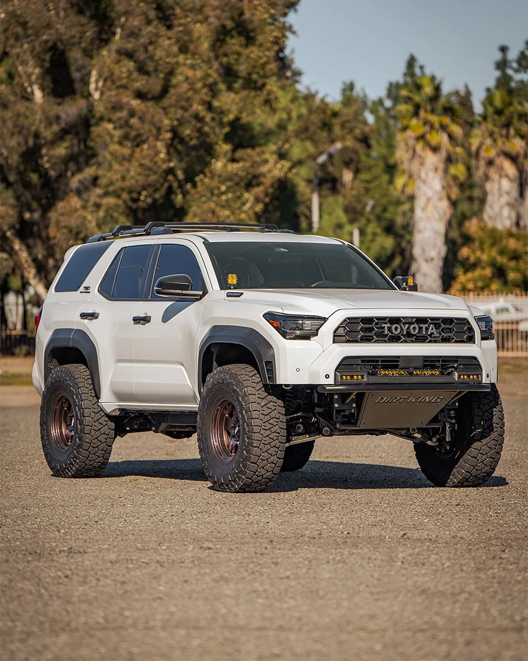 2025 2026 4runner 6th gen ICE CAP WHITE Photos 4Runner 6th Gen (2025+) Dirt King build with their UCA : LCA, 2.5 DCA Shocks, and a custom prerunner front bumper 6