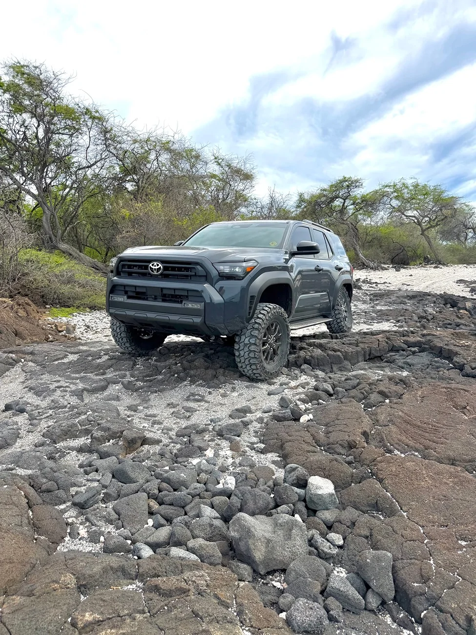 2025 2026 4runner 6th gen Rough Country 3.5in Lift with M1R coil over shocks - anyone install? IMG_9348