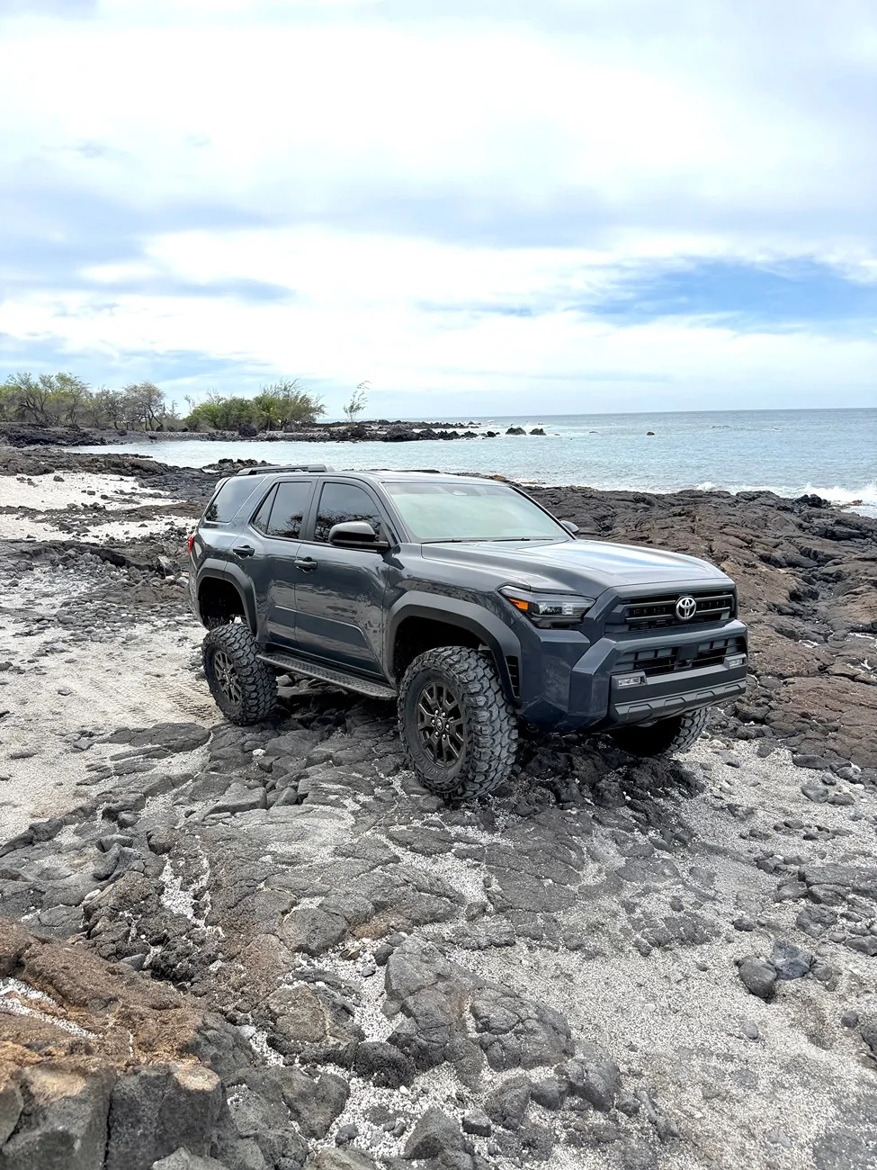 2025 2026 4runner 6th gen Rough Country 3.5in Lift with M1R coil over shocks - anyone install? IMG_9346