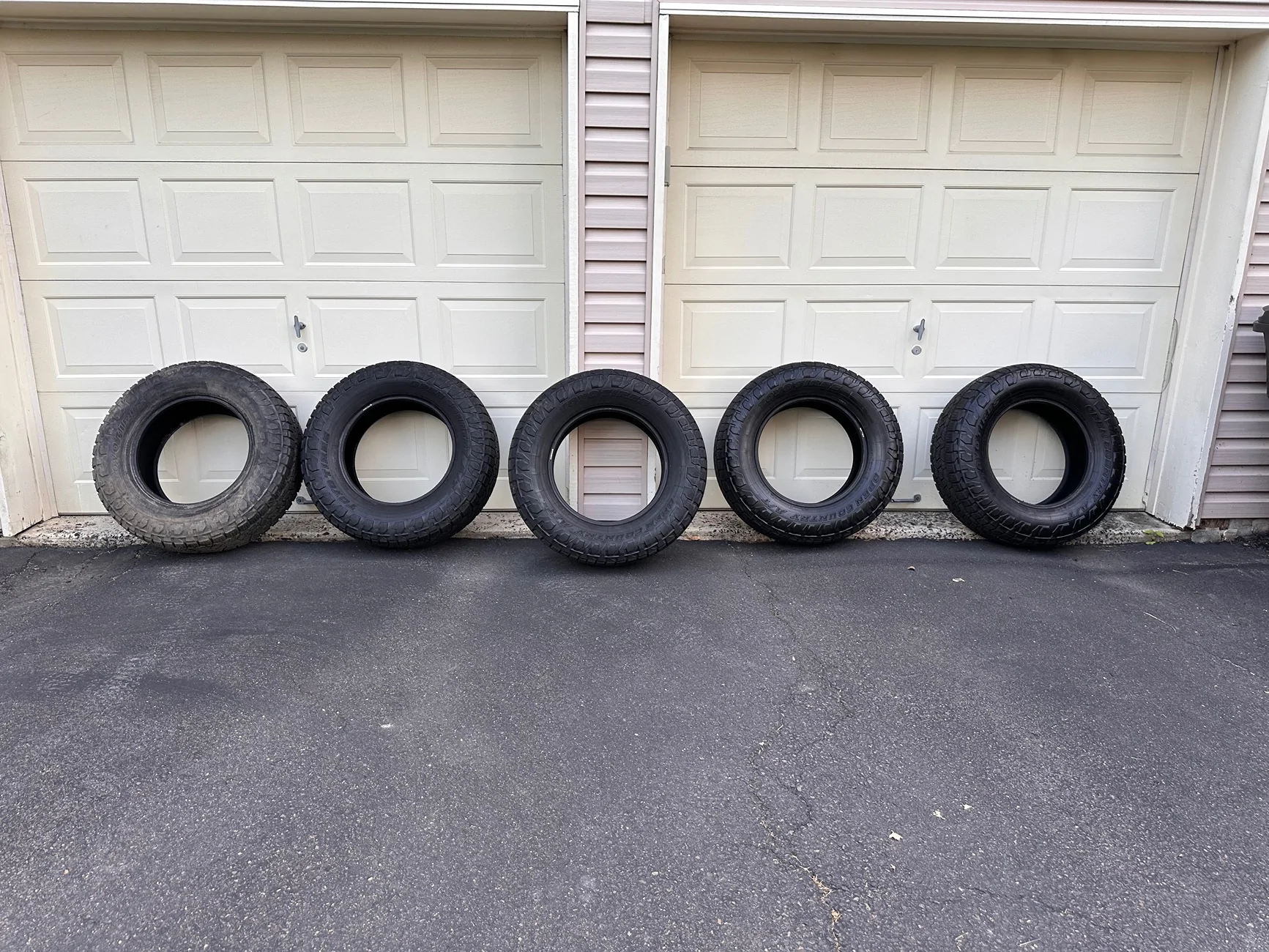 2025 2026 4runner 6th gen OEM Toyo Open Country AT3 265/70 R18 IMG_8986