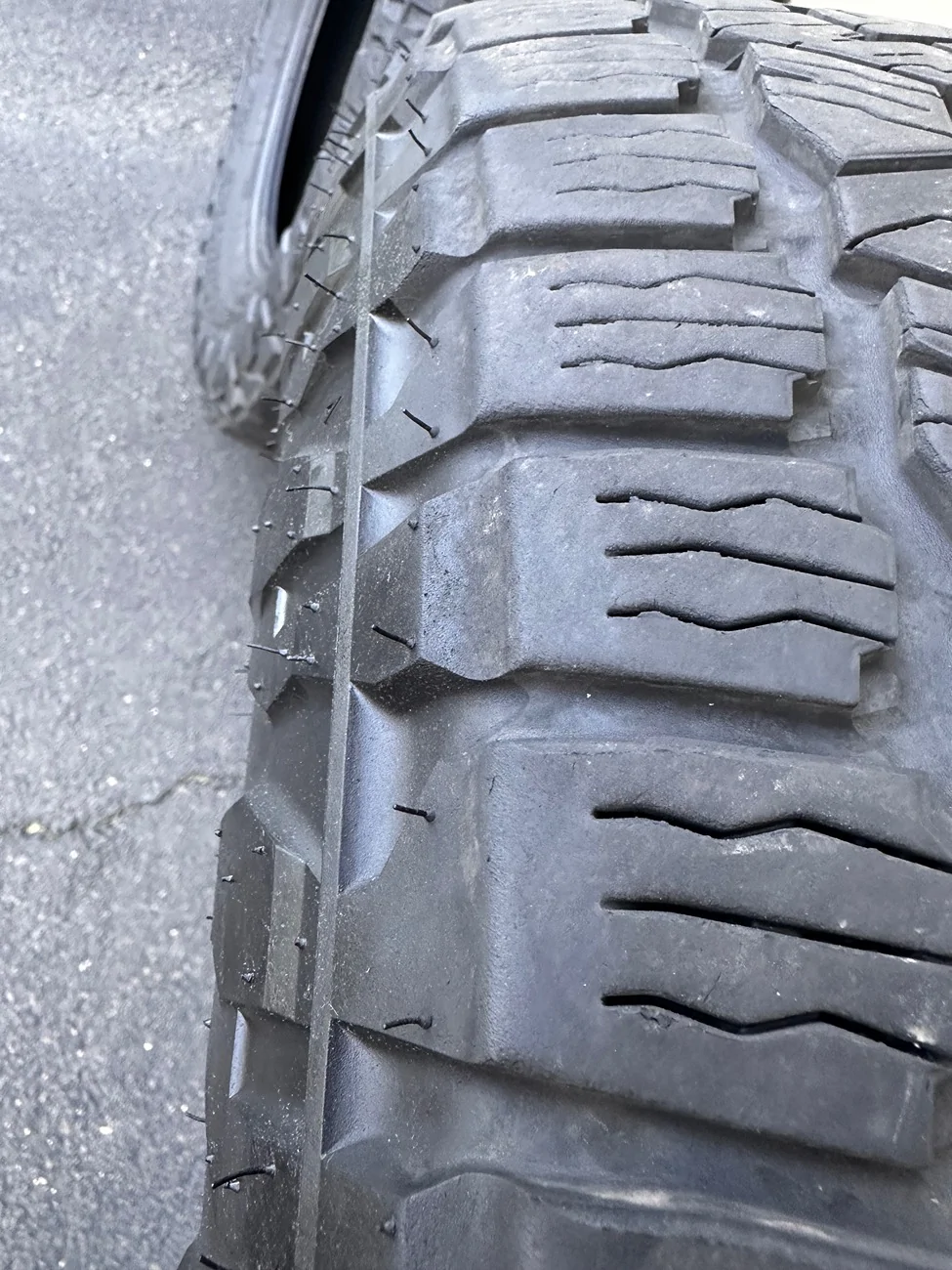 2025 2026 4runner 6th gen OEM Toyo Open Country AT3 265/70 R18 IMG_8992