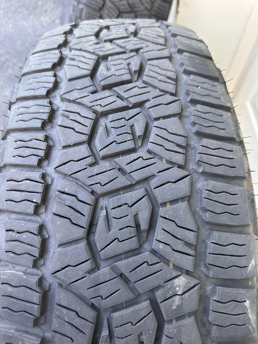 2025 2026 4runner 6th gen OEM Toyo Open Country AT3 265/70 R18 IMG_8991