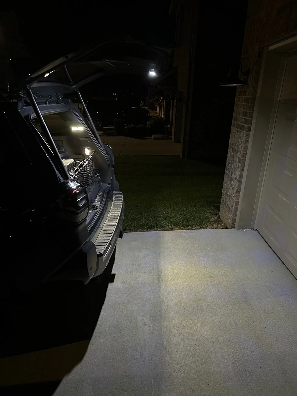 2025 2026 4runner 6th gen Liftgate Light Installed - Easy DIY IMG_7981