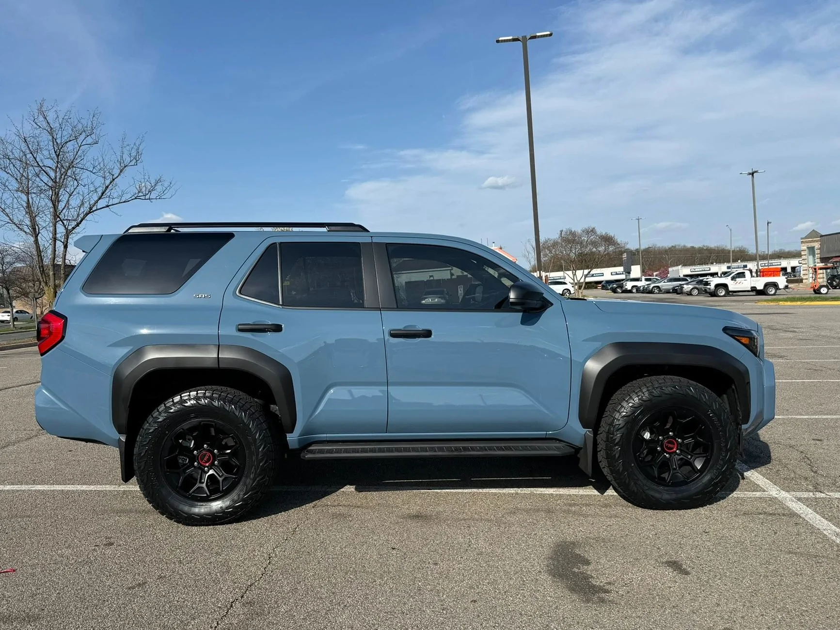 2025 2026 4runner 6th gen Will  275/70/18 fit on a 2026 SR5 without rubbing or mods? 2