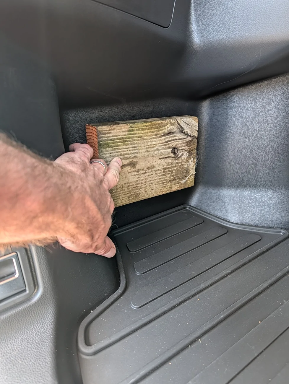2025 2026 4runner 6th gen Need suggestions for new amp placement + subwoofer setup sub-mount-l-sid