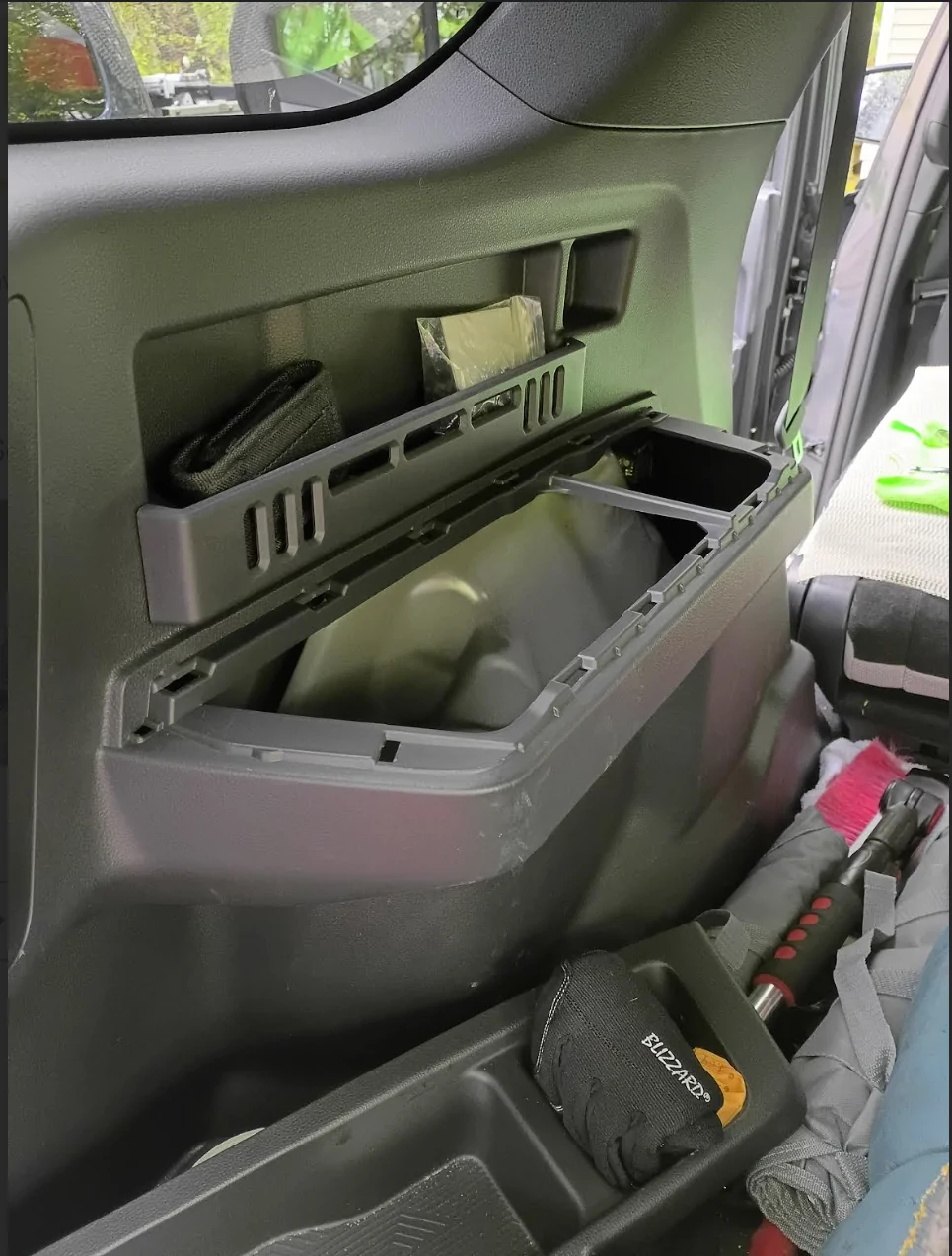 2025 2026 4runner 6th gen Fuel door won't open 1779728495358-av
