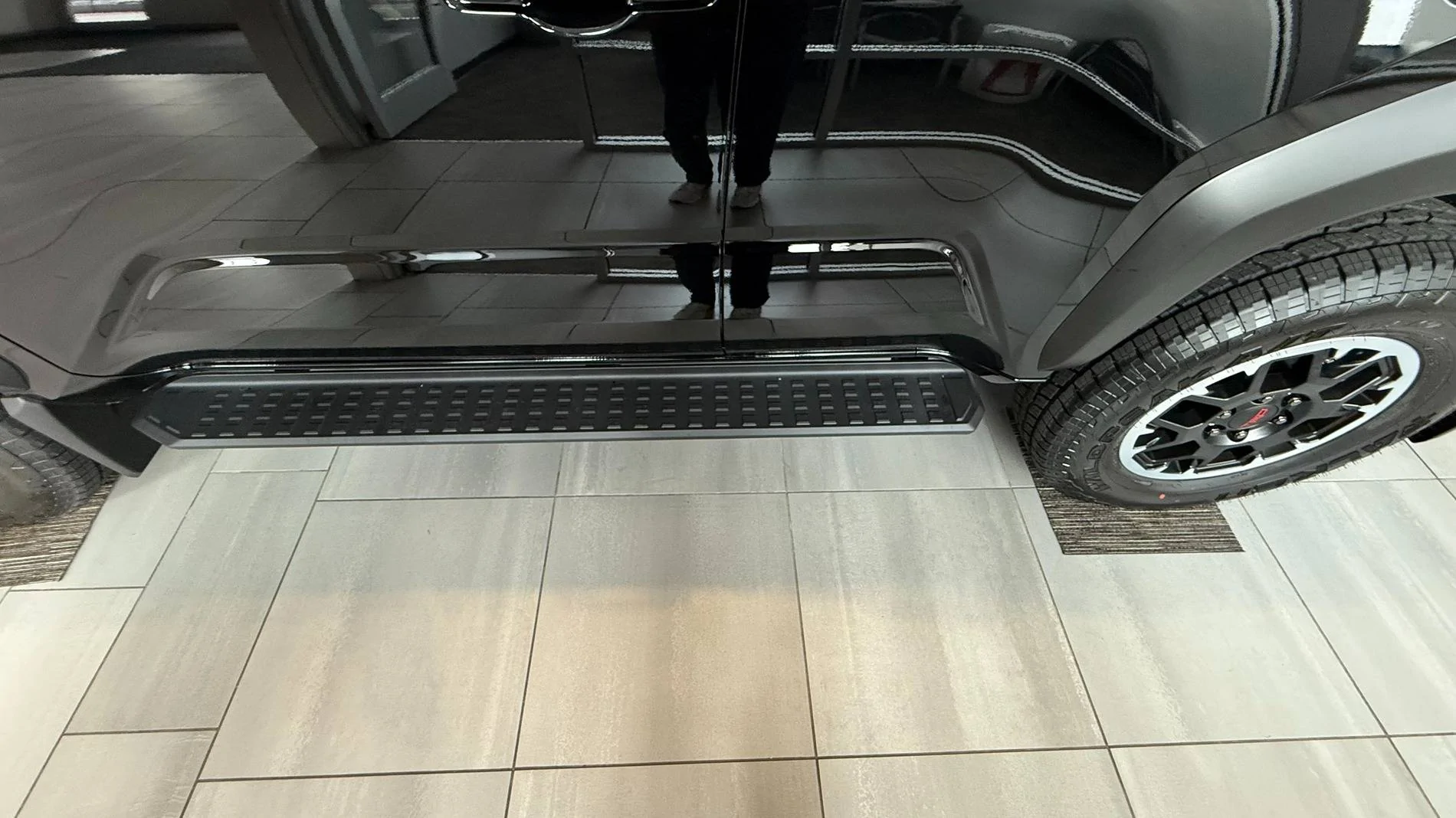 2025 2026 4runner 6th gen WTB OEM side steps IMG_2192