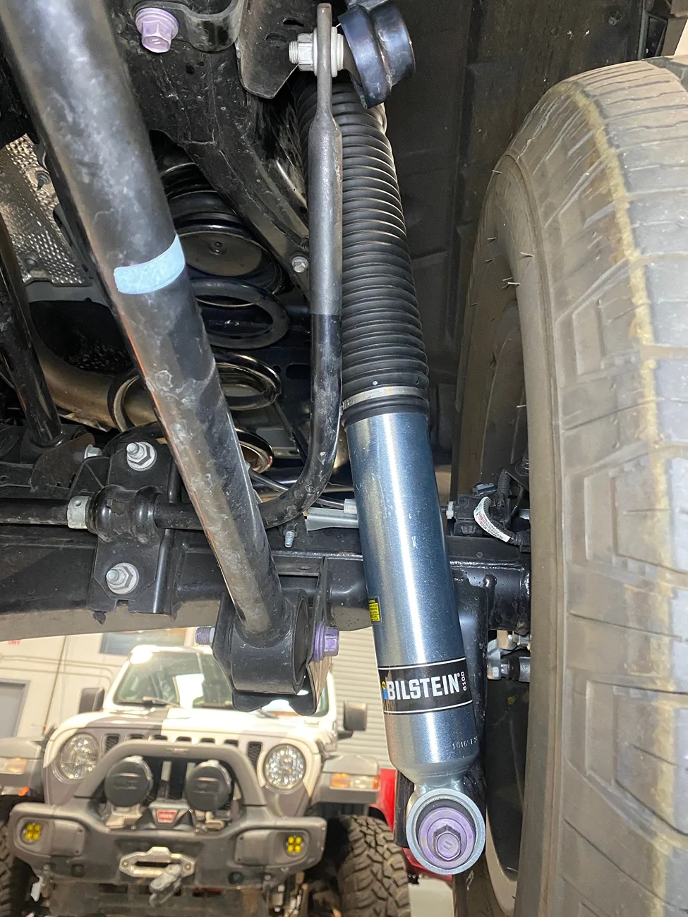 2025 2026 4runner 6th gen Silver SR5 (7 seater) Build- Bilstein 6112 / 6100, Westcott Designs rear pucks, Method 703 +35 offset, 285/75R17 BFG KO3 6100 Rear shock