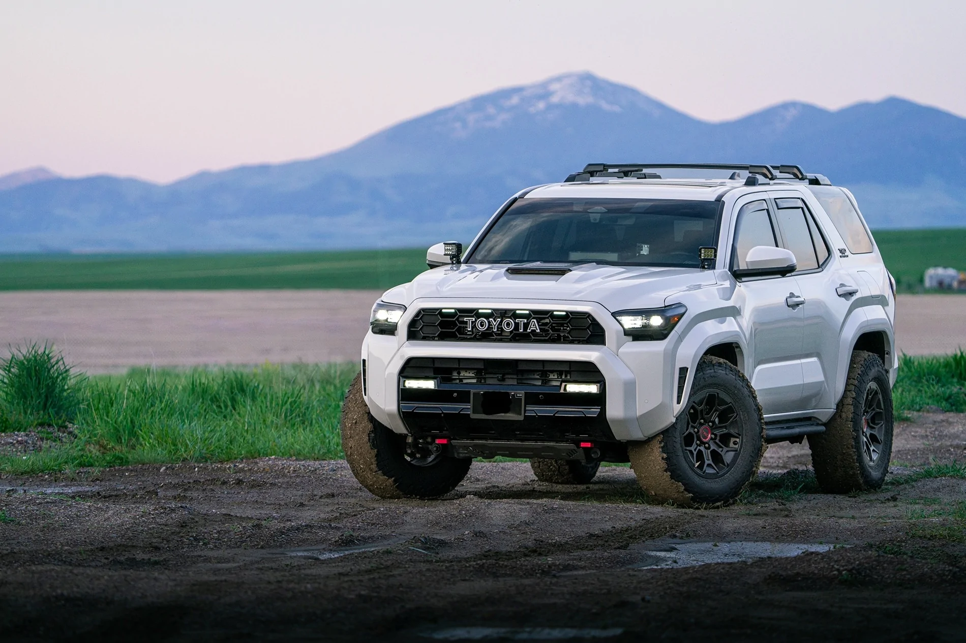 2025 2026 4runner 6th gen What did you do to your 6th Gen 4Runner today?? 👨🏻‍🔧 🧰 🛠 4runner new tires_1(1)