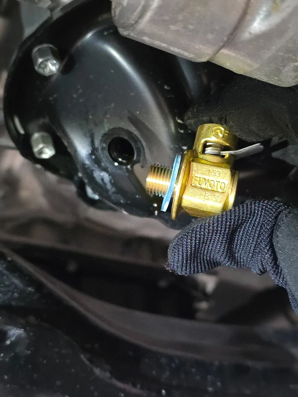 2025 2026 4runner 6th gen First Oil Change with Pump Extractor / Fumoto Valve Installed 20260130_144619