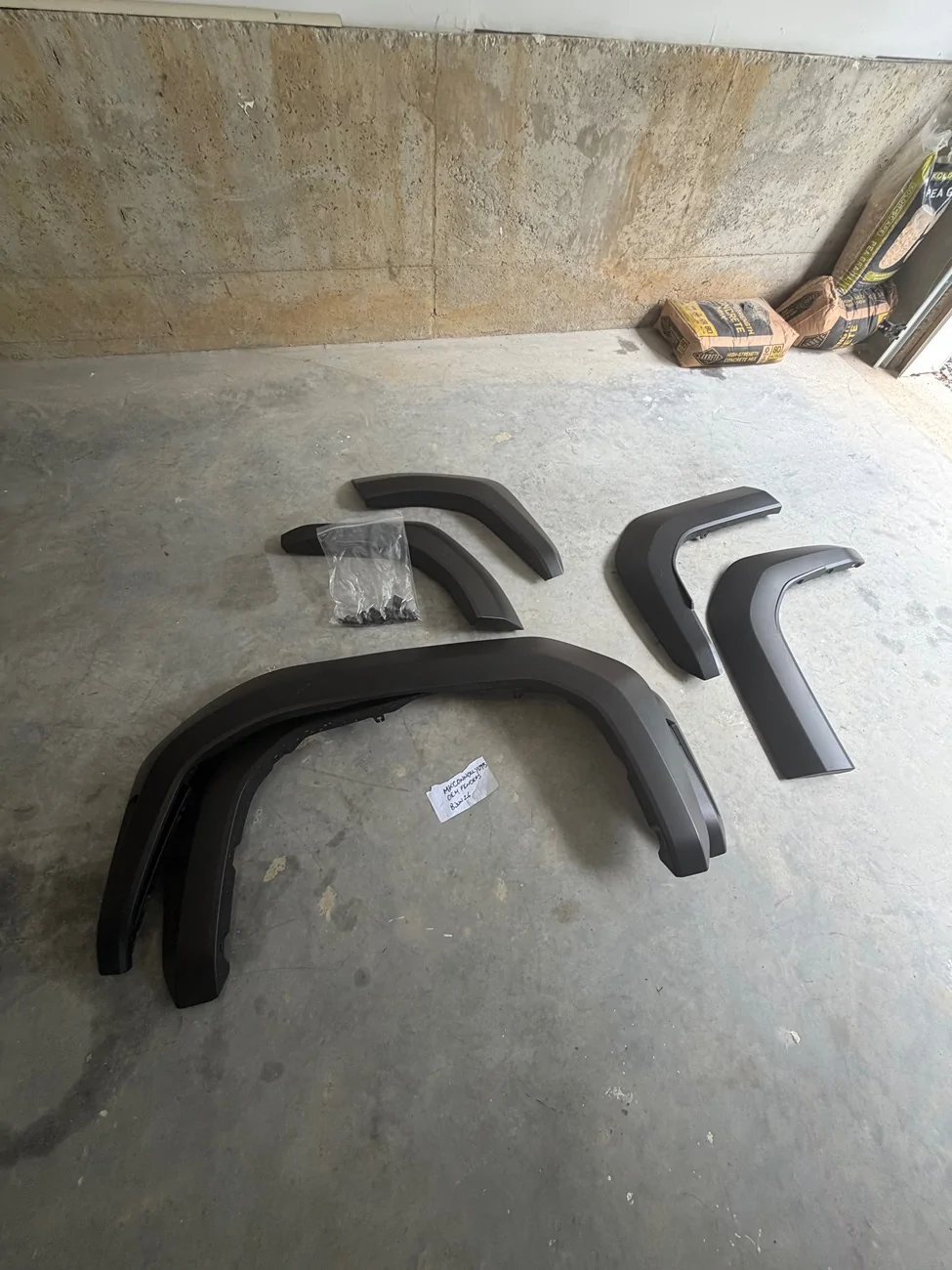 2025 2026 4runner 6th gen WTS OEM TRD Off road Fenders IMG_2121