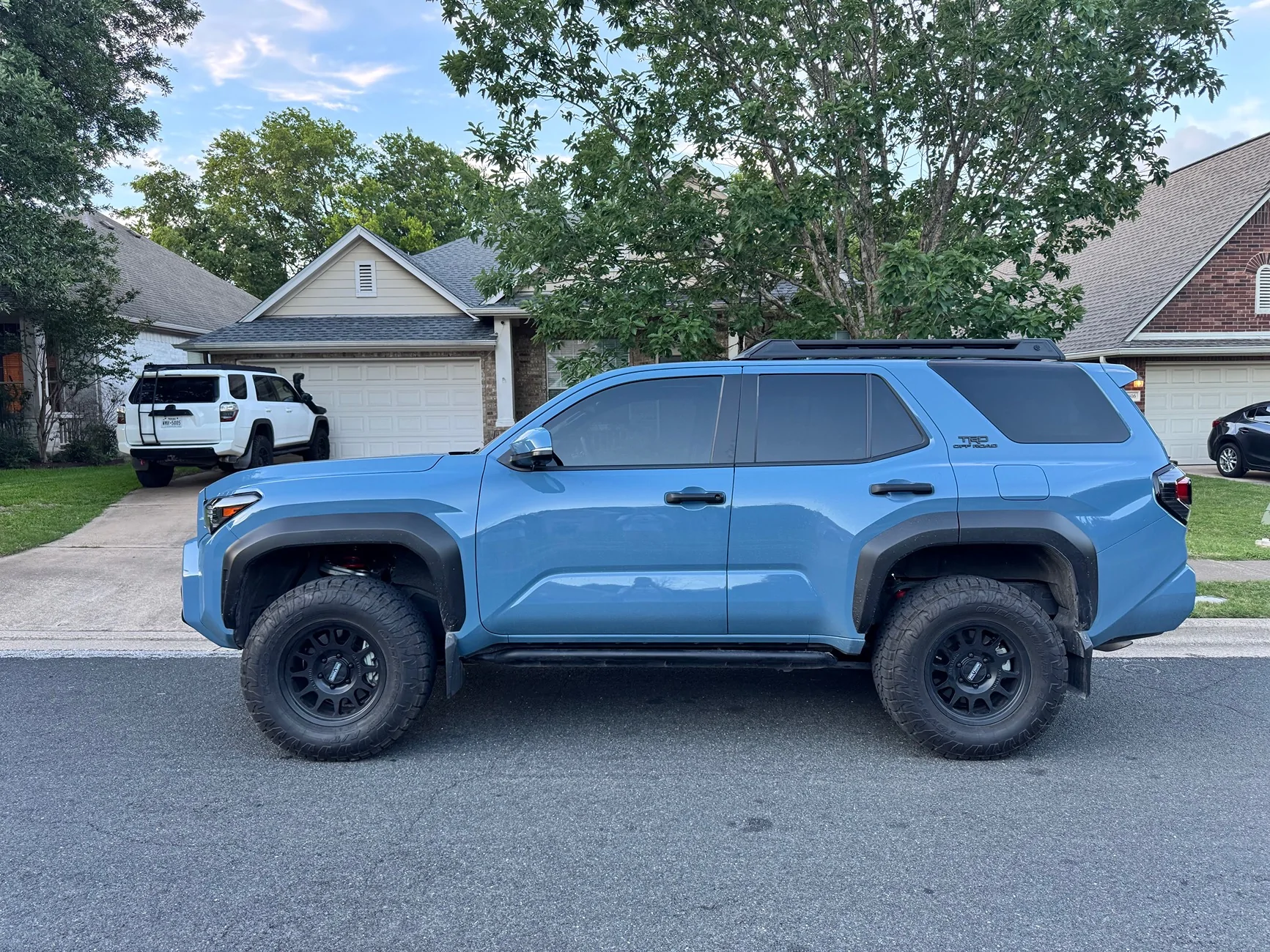 2025 2026 4runner 6th gen Any updates on OEM 2.5" TRD Suspension Lift? IMG_3863