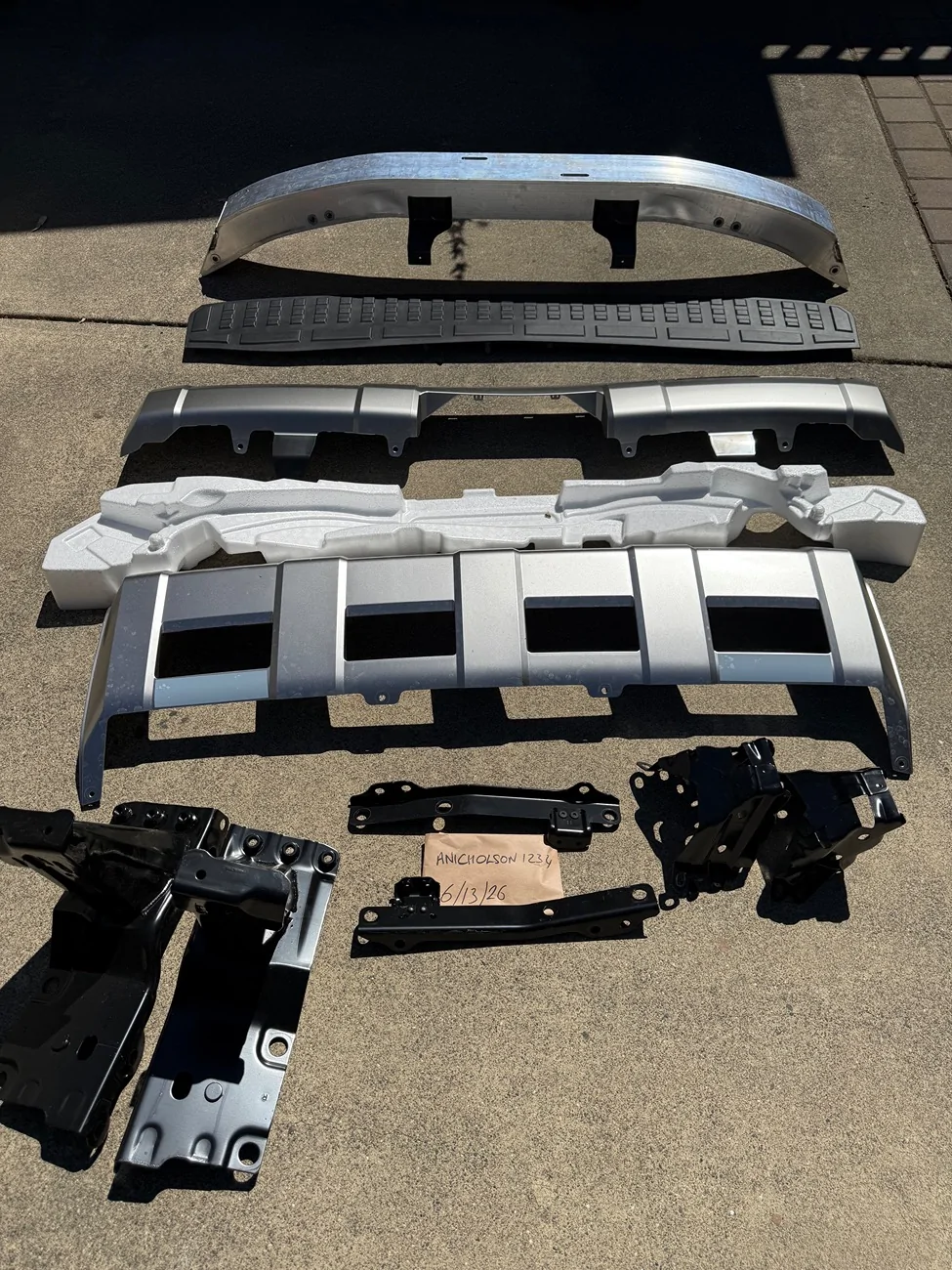 2025 2026 4runner 6th gen Front ad Rear bumper take off parts IMG_2194