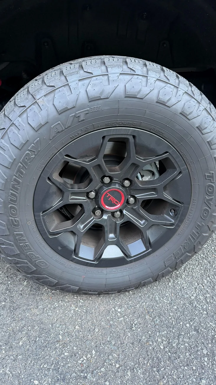 2025 2026 4runner 6th gen Question: TRD Pro comes with bronze wheel nuts on black wheels? IMG_4026