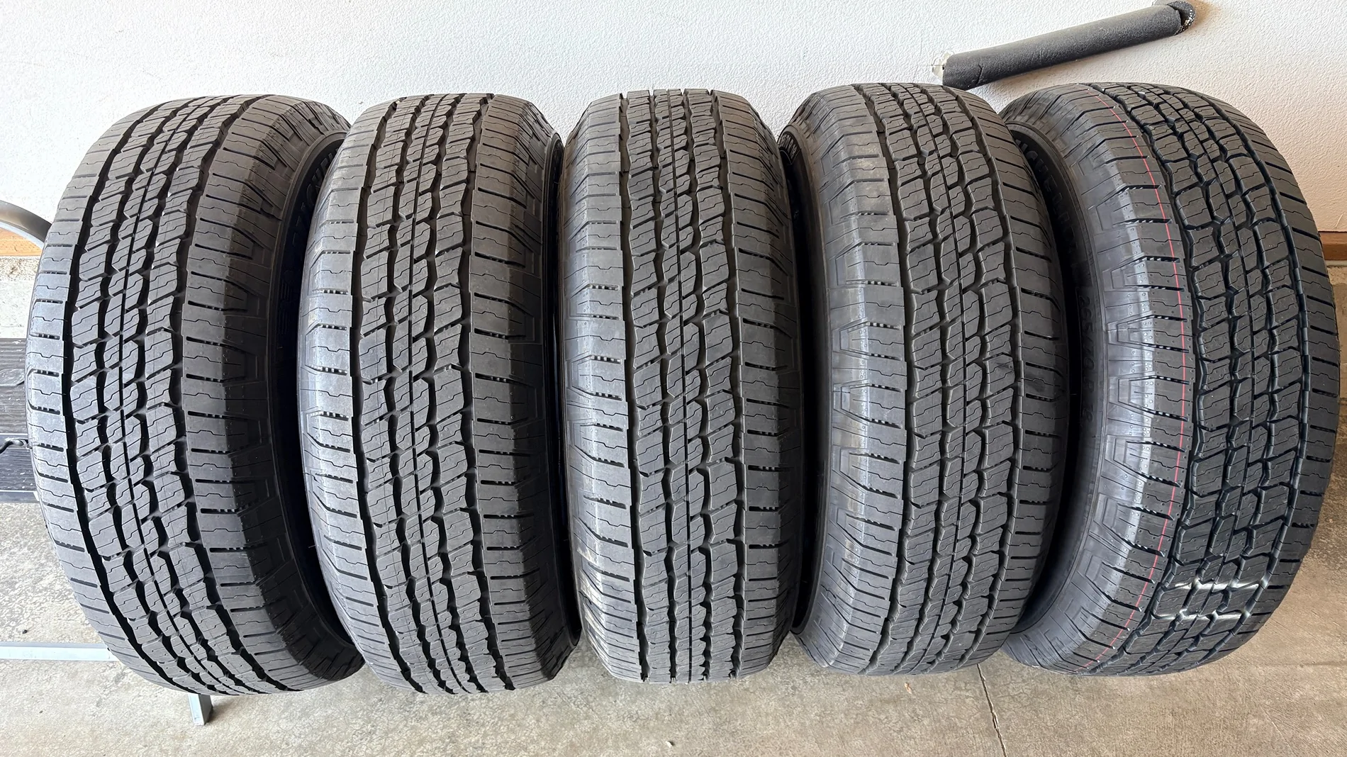 2025 2026 4runner 6th gen FS: Stock Michelin LTX Trail Tires 265/70/r18 IMG_7097