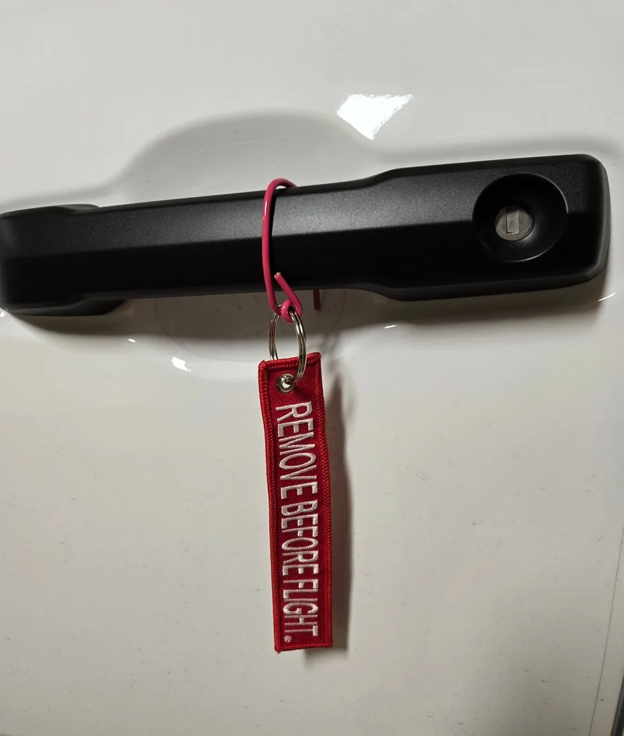 2025 2026 4runner 6th gen Battery Tender external receptacle install Reminder 1