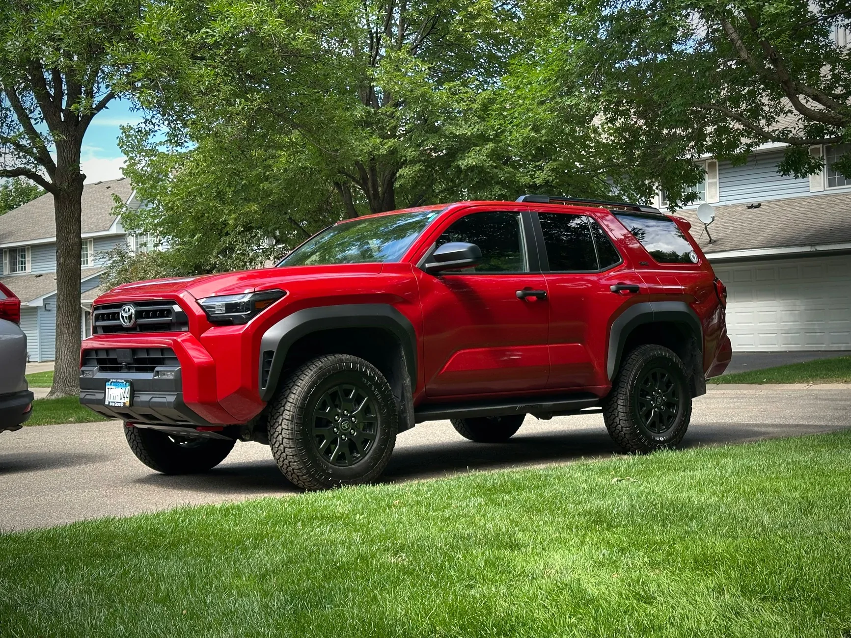2025 2026 4runner 6th gen SUPERSONIC RED Photos 4Runner 6th Gen (2025+) IMG_8159
