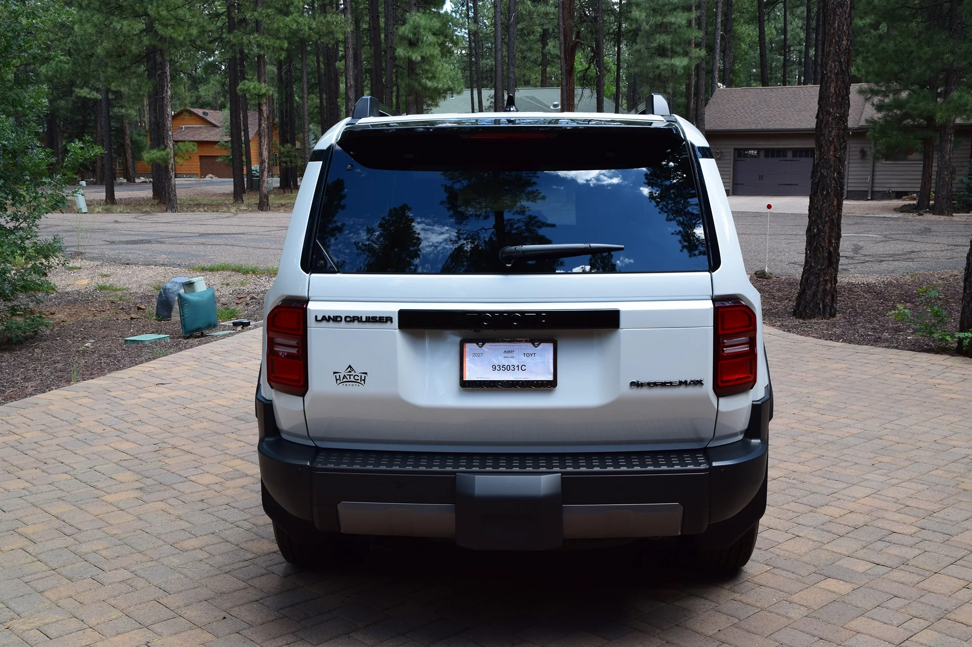 2025 2026 4runner 6th gen NEW 2027 LAND CRUISER PEARL WHITE DSC_0270