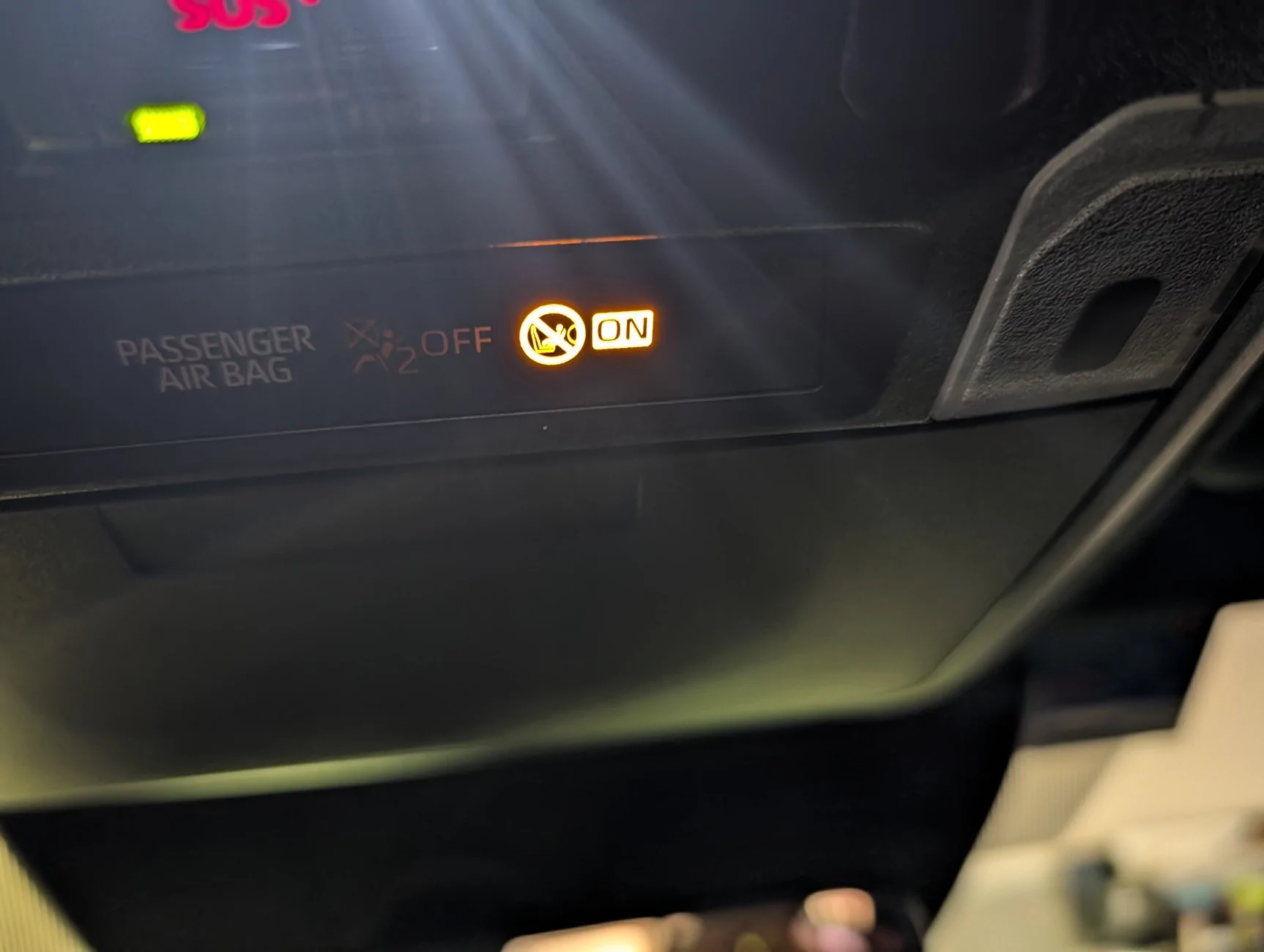 2025 2026 4runner 6th gen Warning Lights on the overhead console, what are they? PXL_20260627_010548079