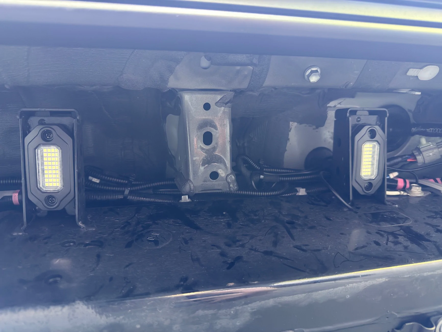 2025 2026 4runner 6th gen Rough Country power running boards installed today. Works great! IMG_3796