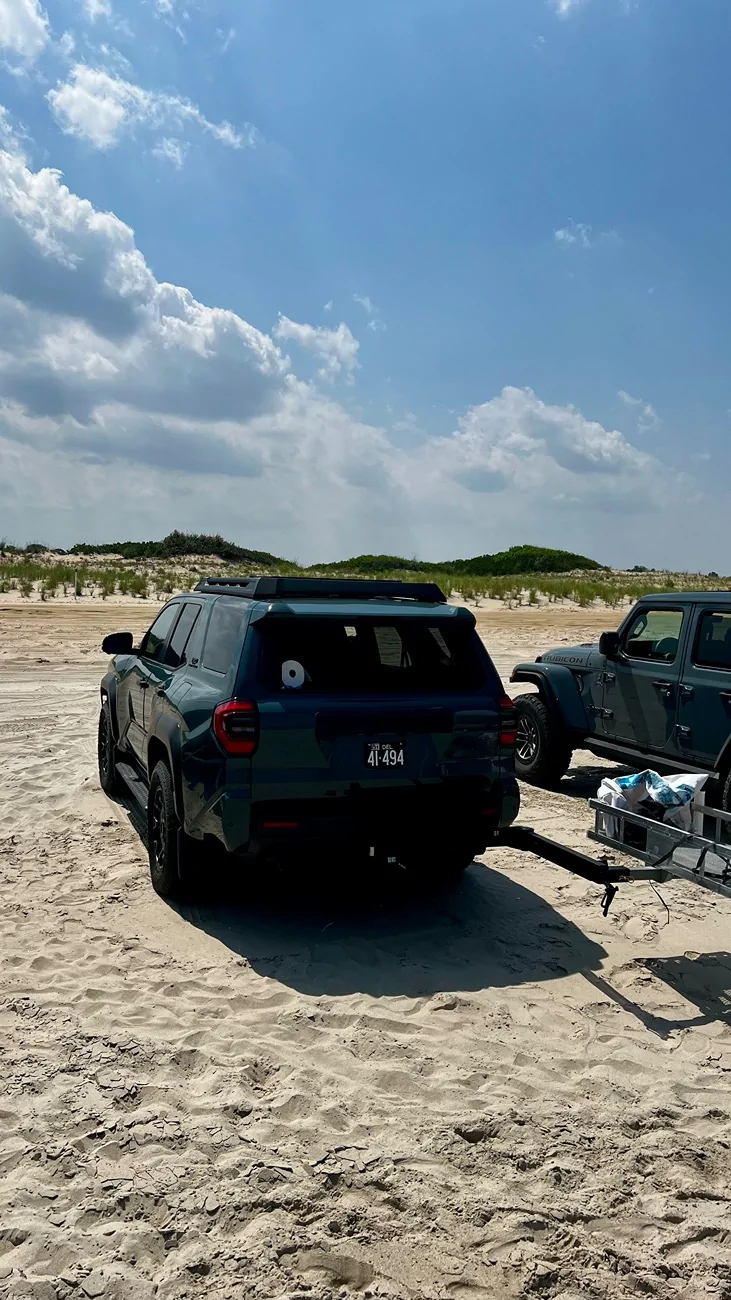 2025 2026 4runner 6th gen Solar panel installed on roof rack to power a cooler IMG_4534