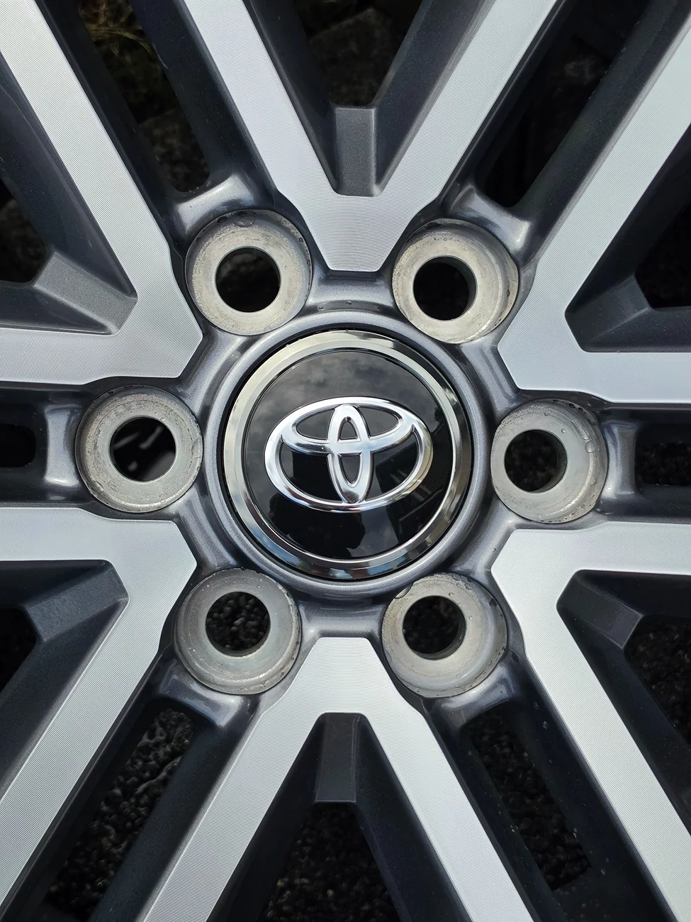 2025 2026 4runner 6th gen 2026 Toyota 4Runner Limited OEM Wheels & Tires – 20” (2k miles) 20260619_105533