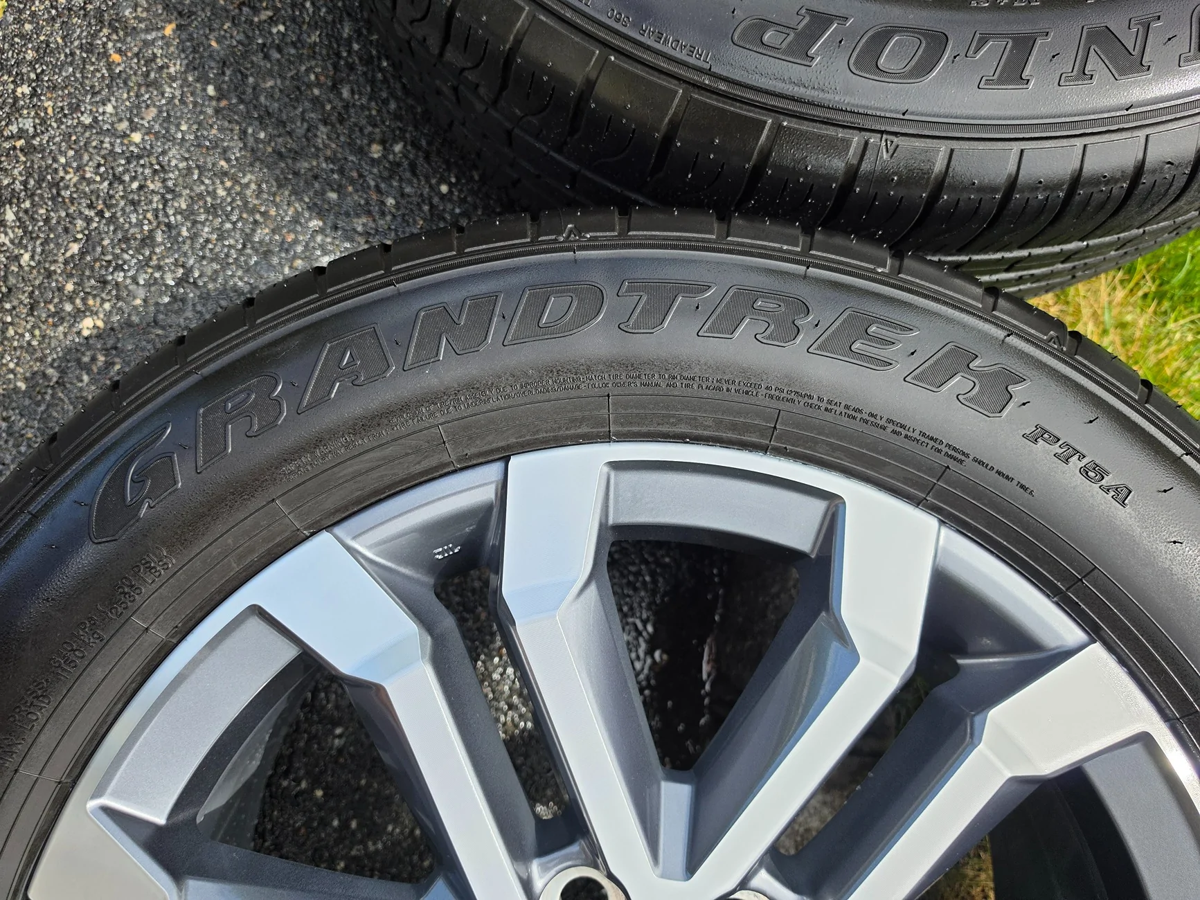 2025 2026 4runner 6th gen 2026 Toyota 4Runner Limited OEM Wheels & Tires – 20” (2k miles) 20260619_110122