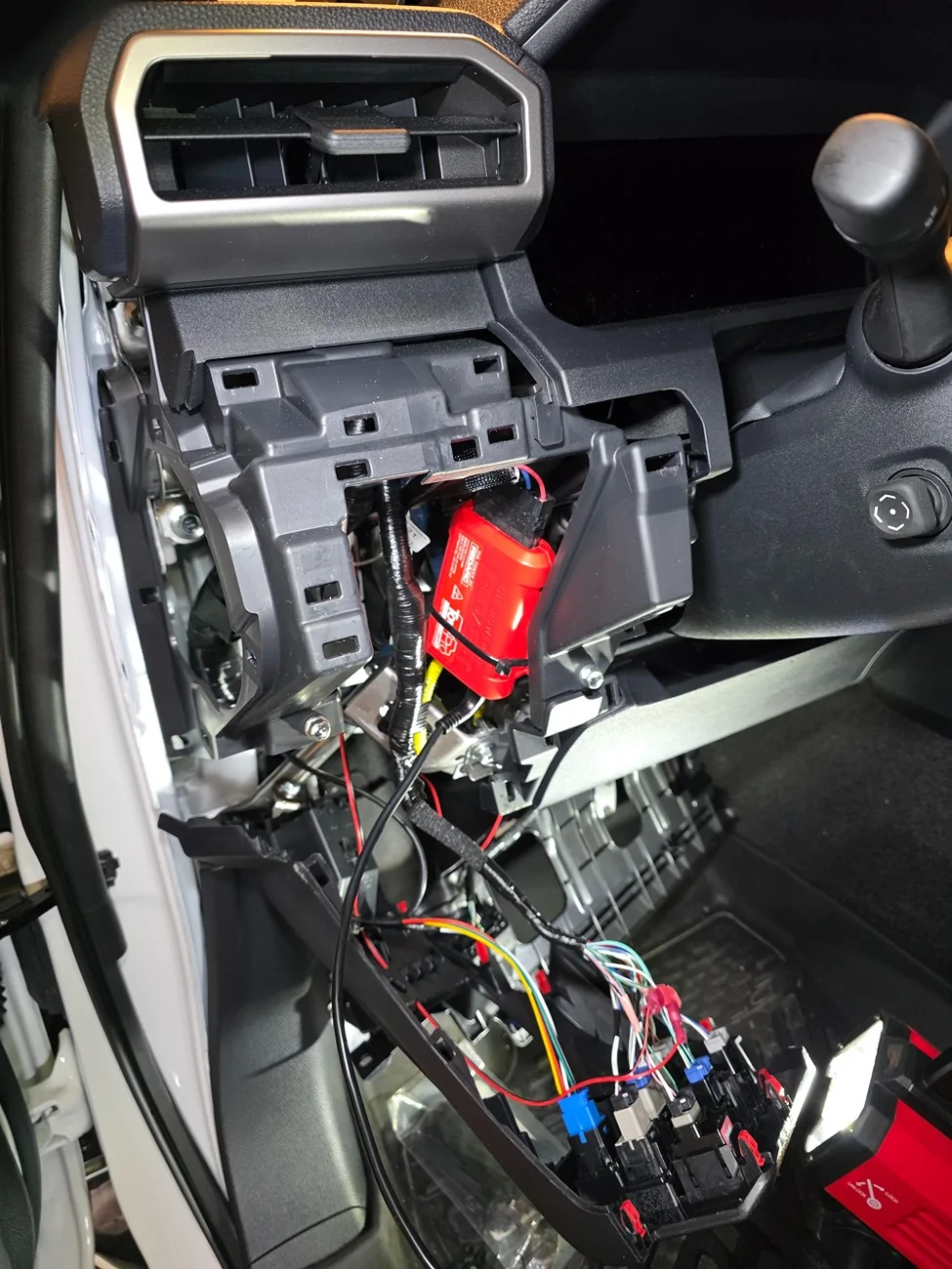 2025 2026 4runner 6th gen New Redarc brake controller install 2026 TRD ORP not functioning but steady blue light 20260628_144041