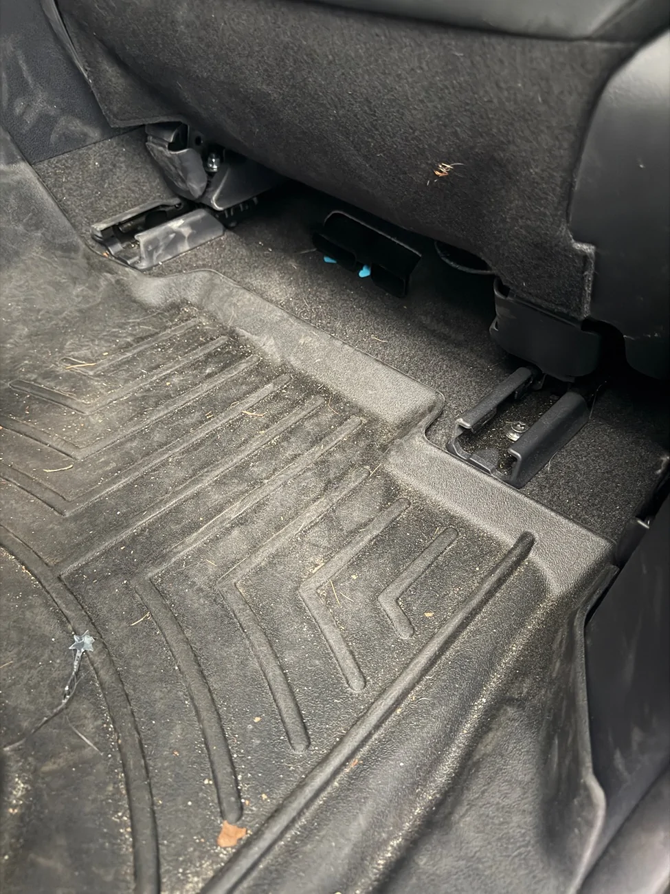 2025 2026 4runner 6th gen WeatherTech vs Lasfit floor mats IMG_7342