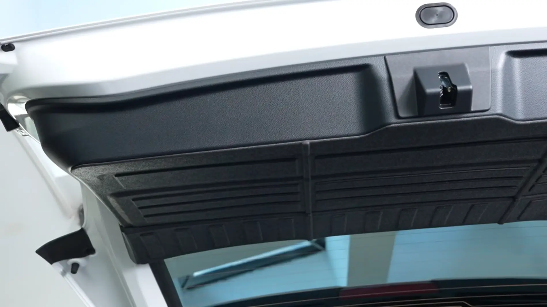 0708 4runner tailgate mat.webp