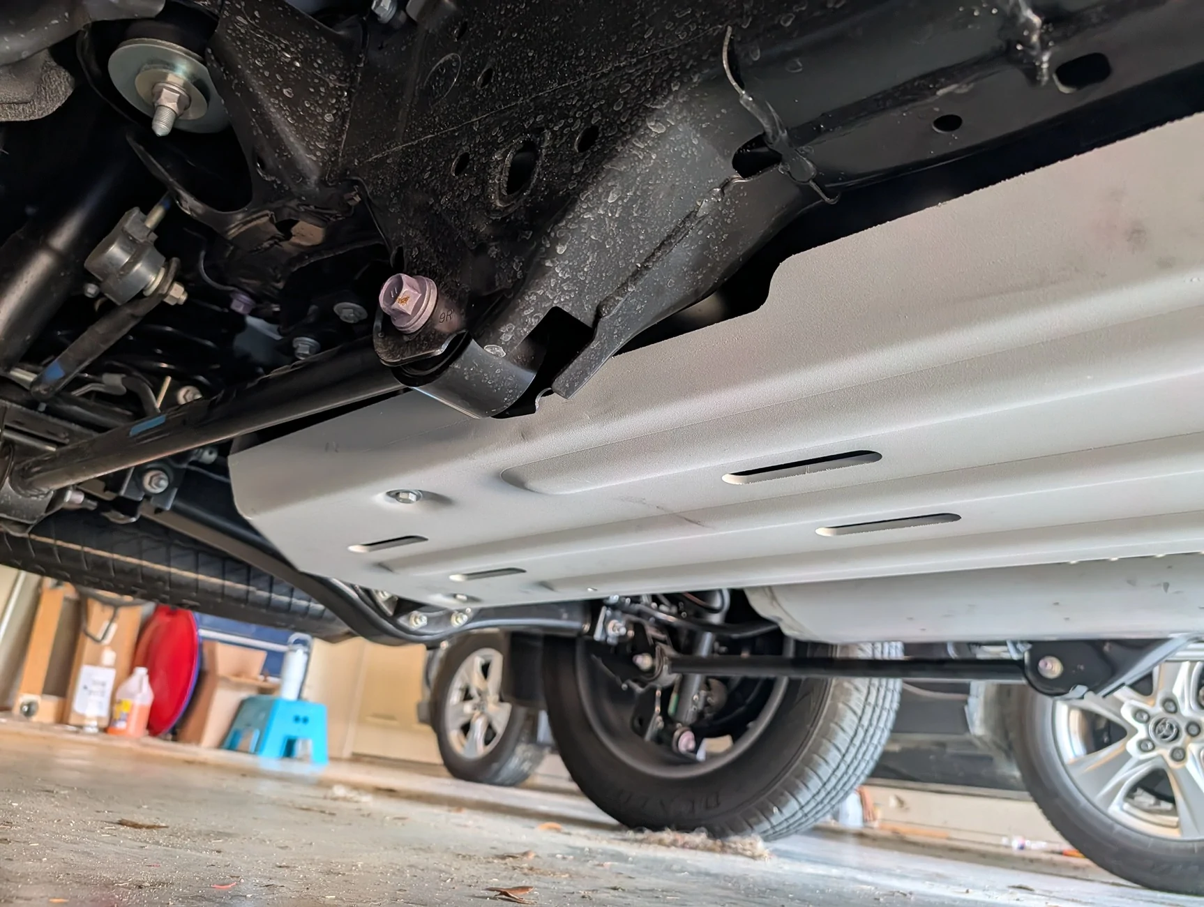 2025 2026 4runner 6th gen Need some gas tank skid plate advice for a Limited 4wd PXL_20260711_190109977.MP