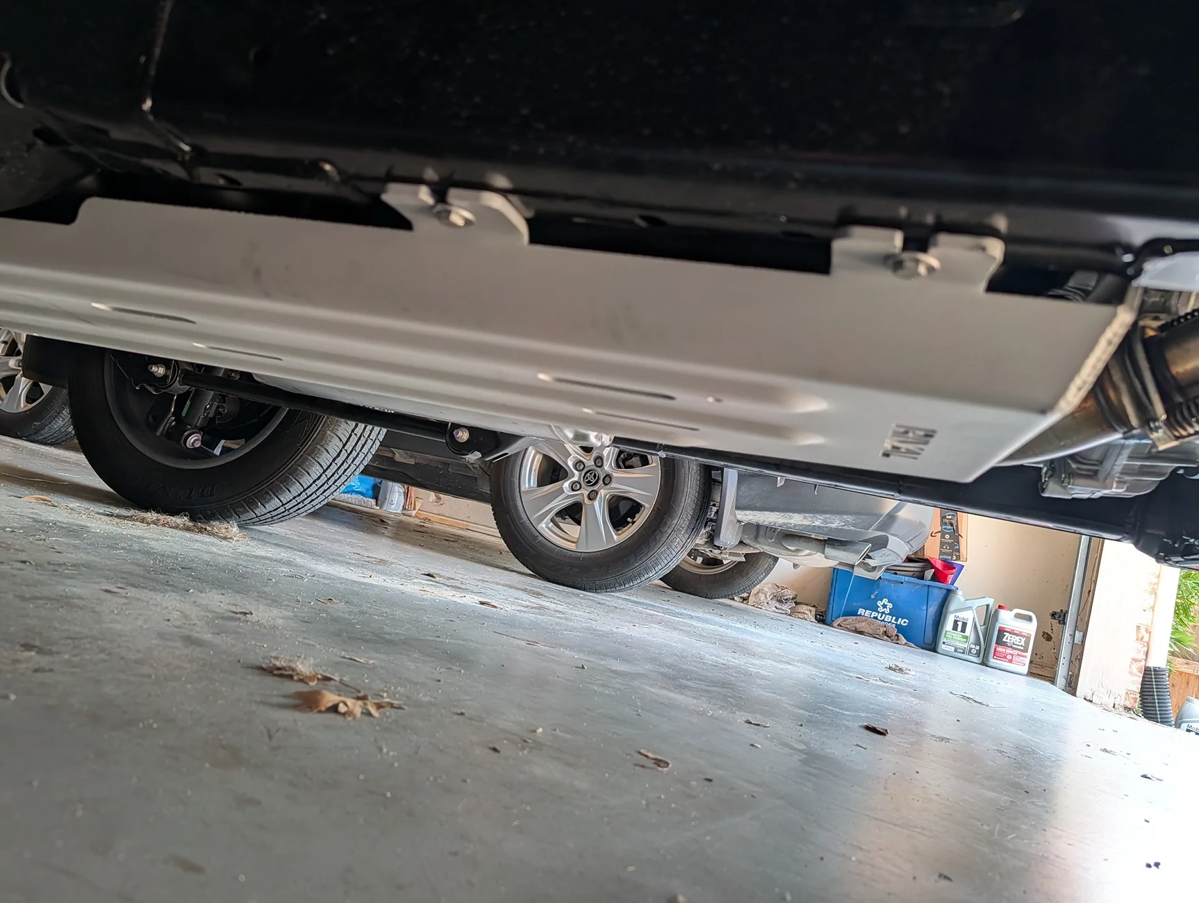 2025 2026 4runner 6th gen Need some gas tank skid plate advice for a Limited 4wd PXL_20260711_190105734.MP