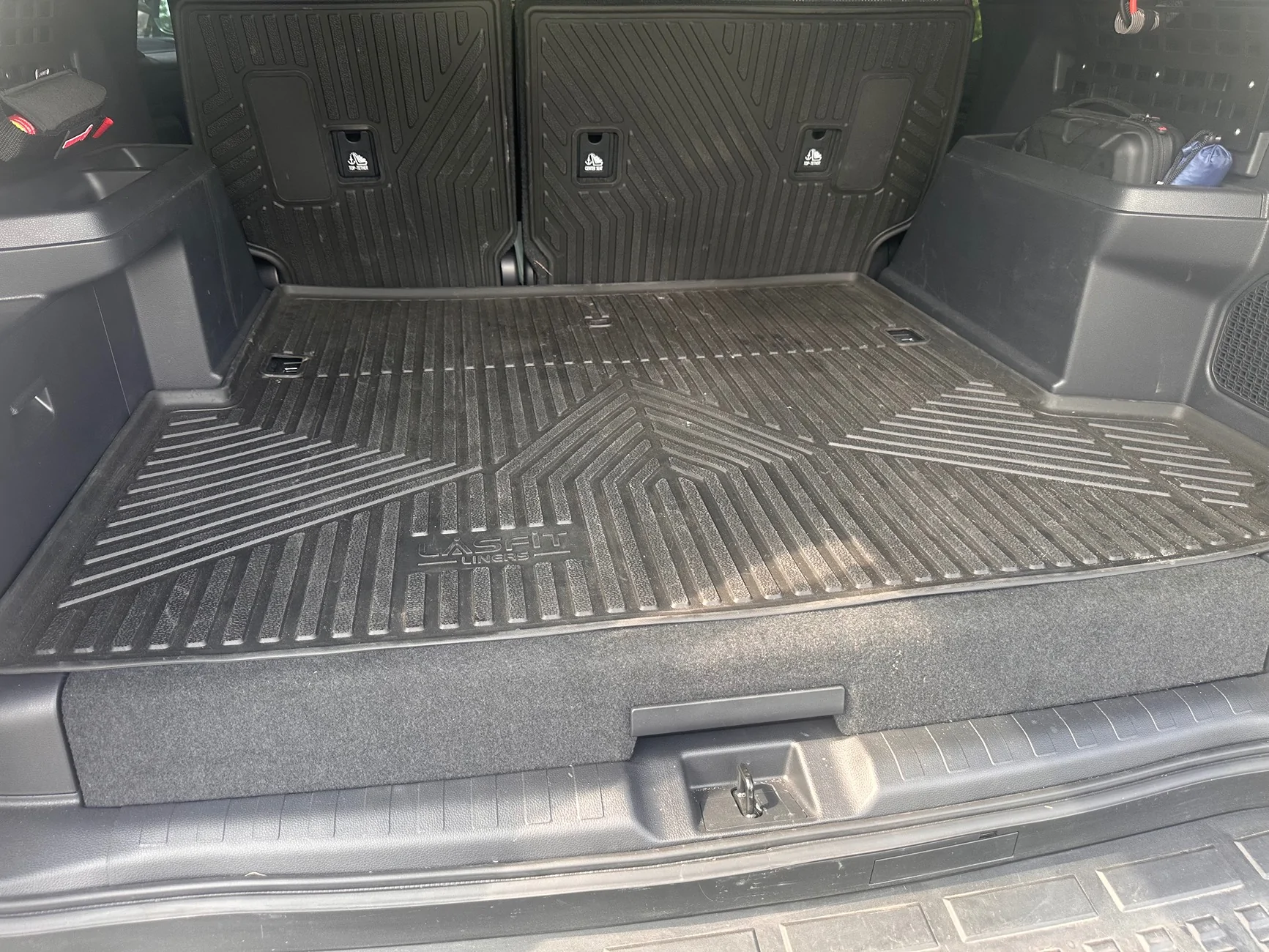 2025 2026 4runner 6th gen WeatherTech vs Lasfit floor mats IMG_9394