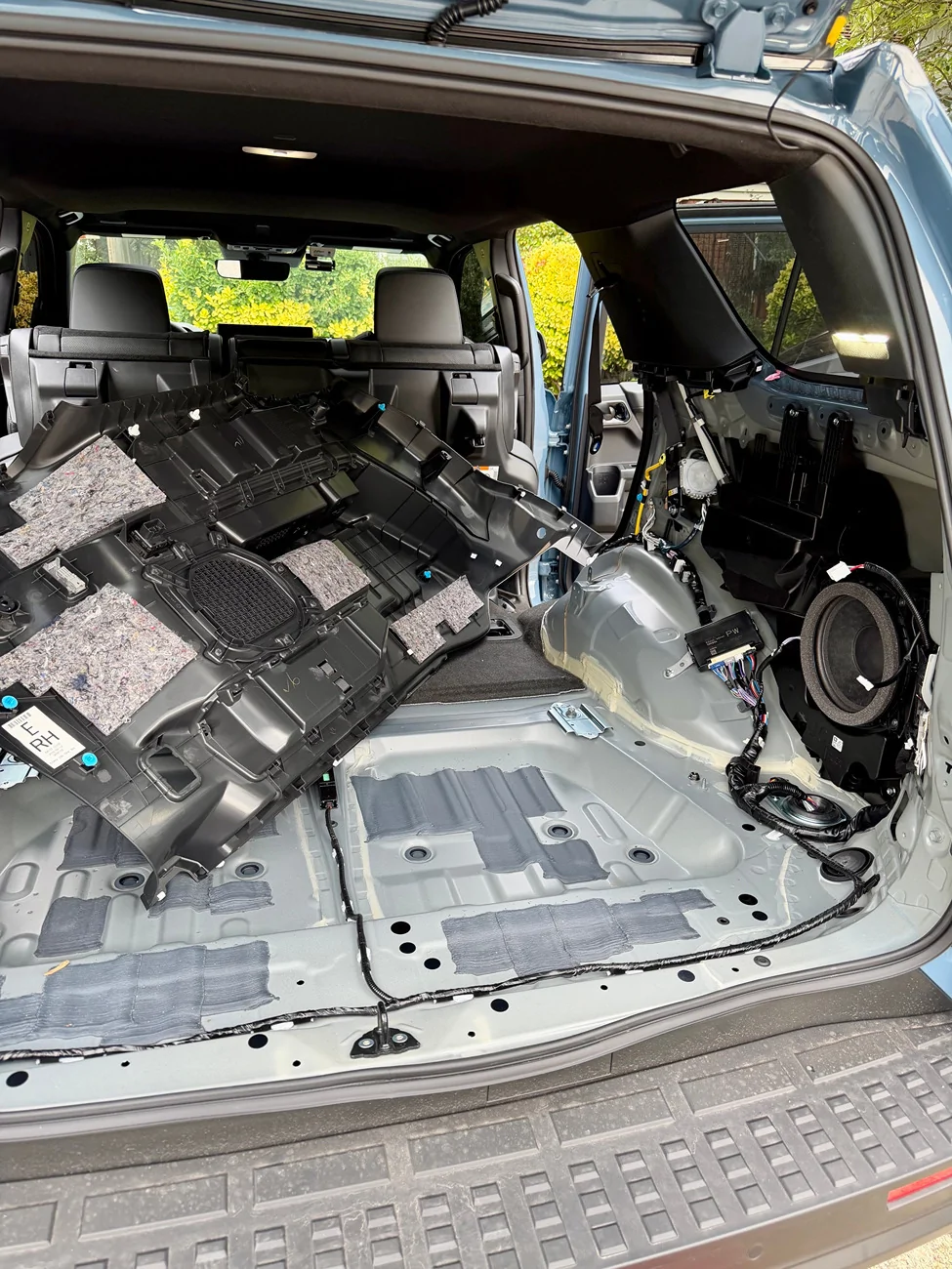 2025 2026 4runner 6th gen OEM Subwoofer Upgrade Finished! (Kicker Sub Replacement) IMG_6034