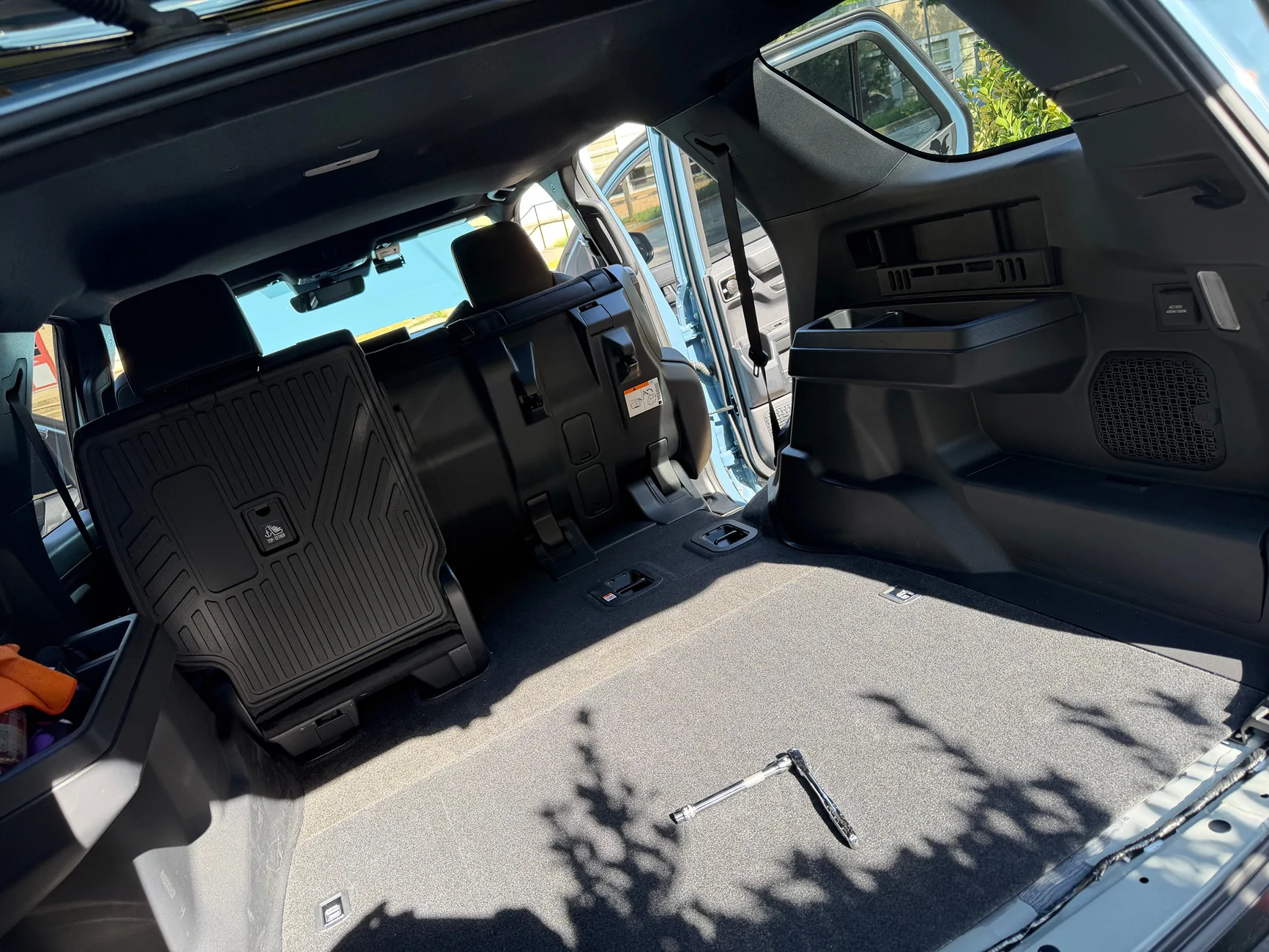 2025 2026 4runner 6th gen OEM Subwoofer Upgrade Finished! (Kicker Sub Replacement) IMG_6061