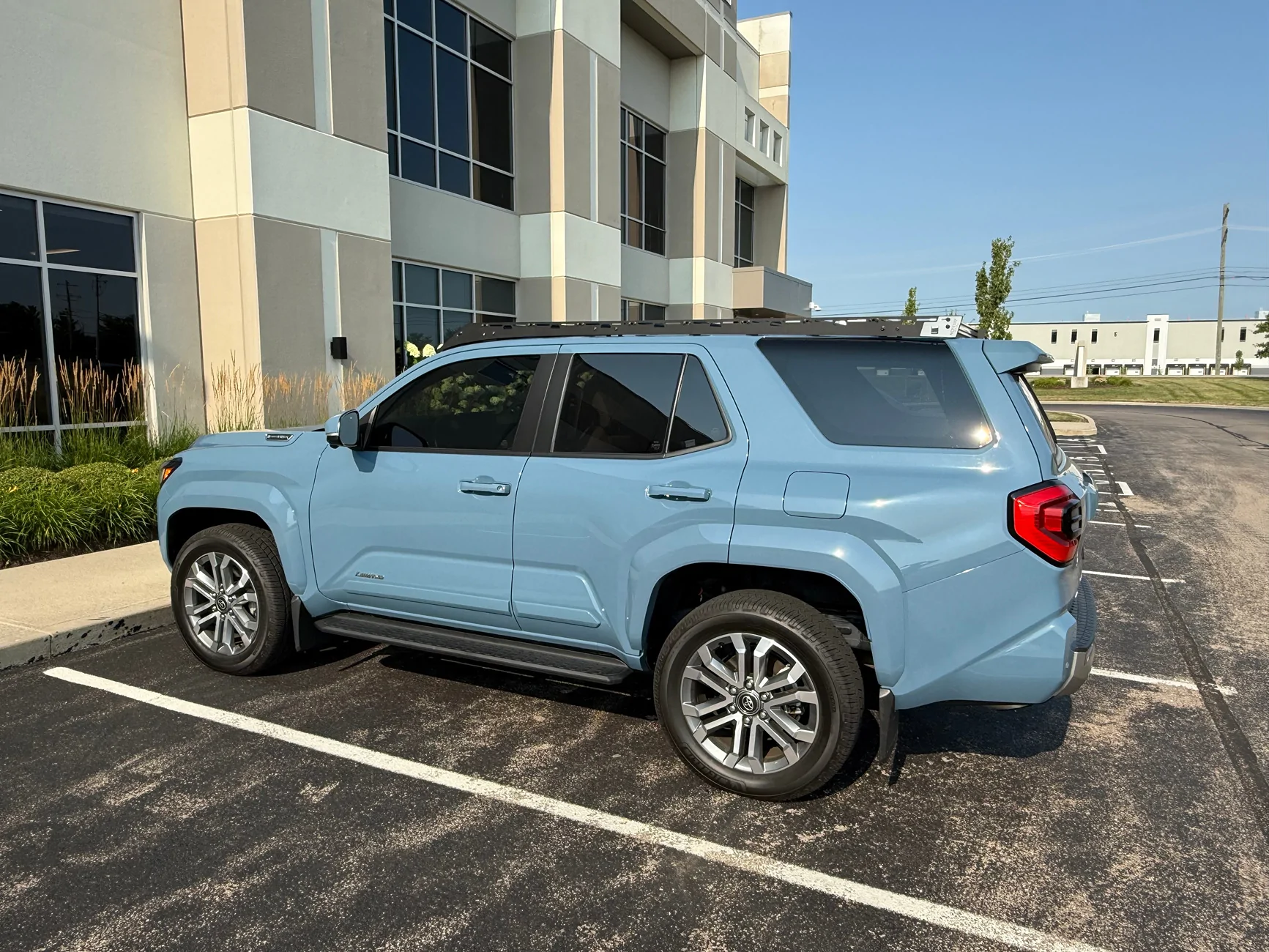 2025 2026 4runner 6th gen Low profile roof rack for SR5 IMG_1678